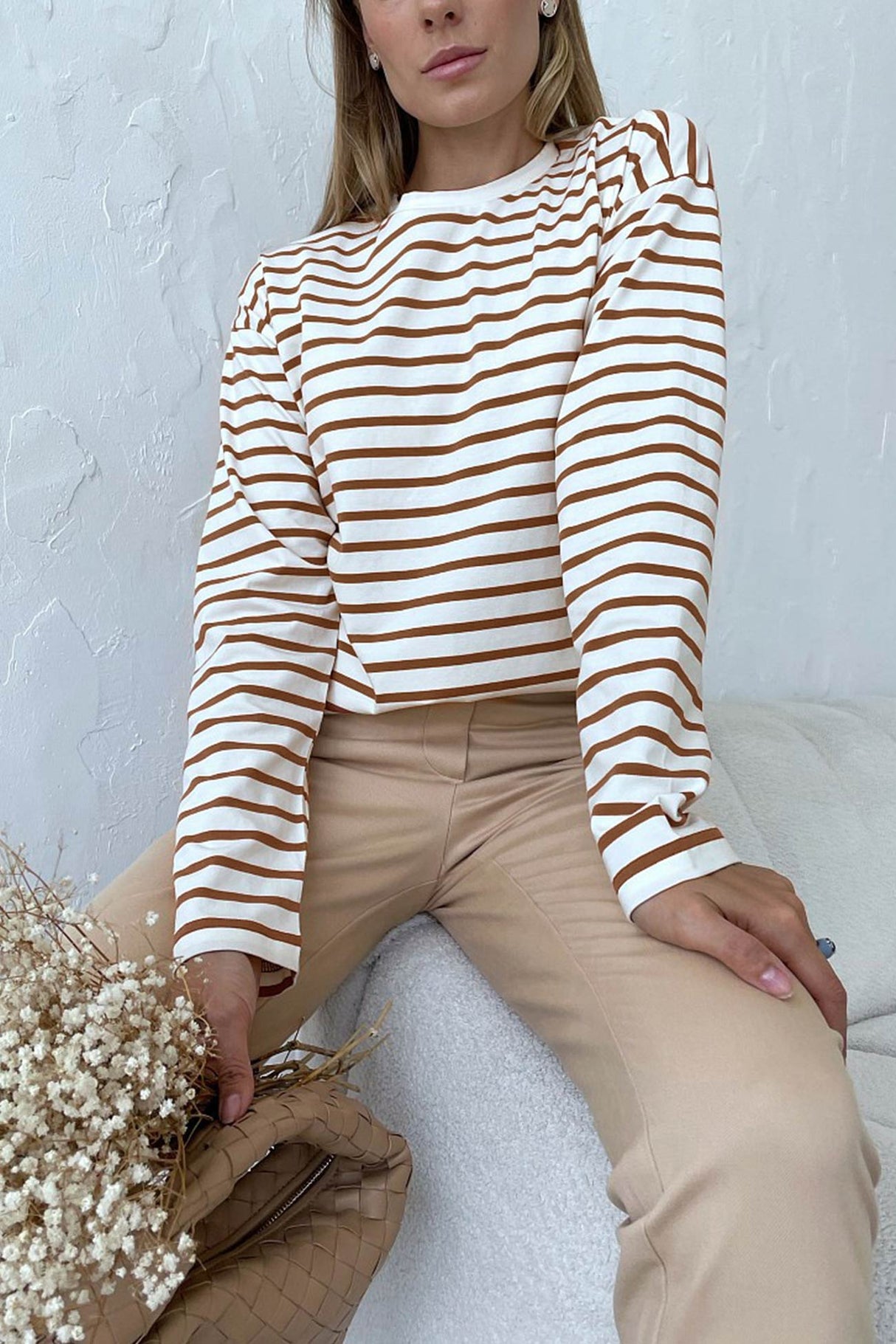 Arolora striped-crew-neck-long-sleeve-cotton-t-shirt