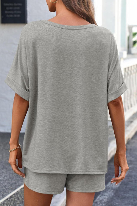 Arolora Solid Color Bat Sleeve T-shirt Shorts Set