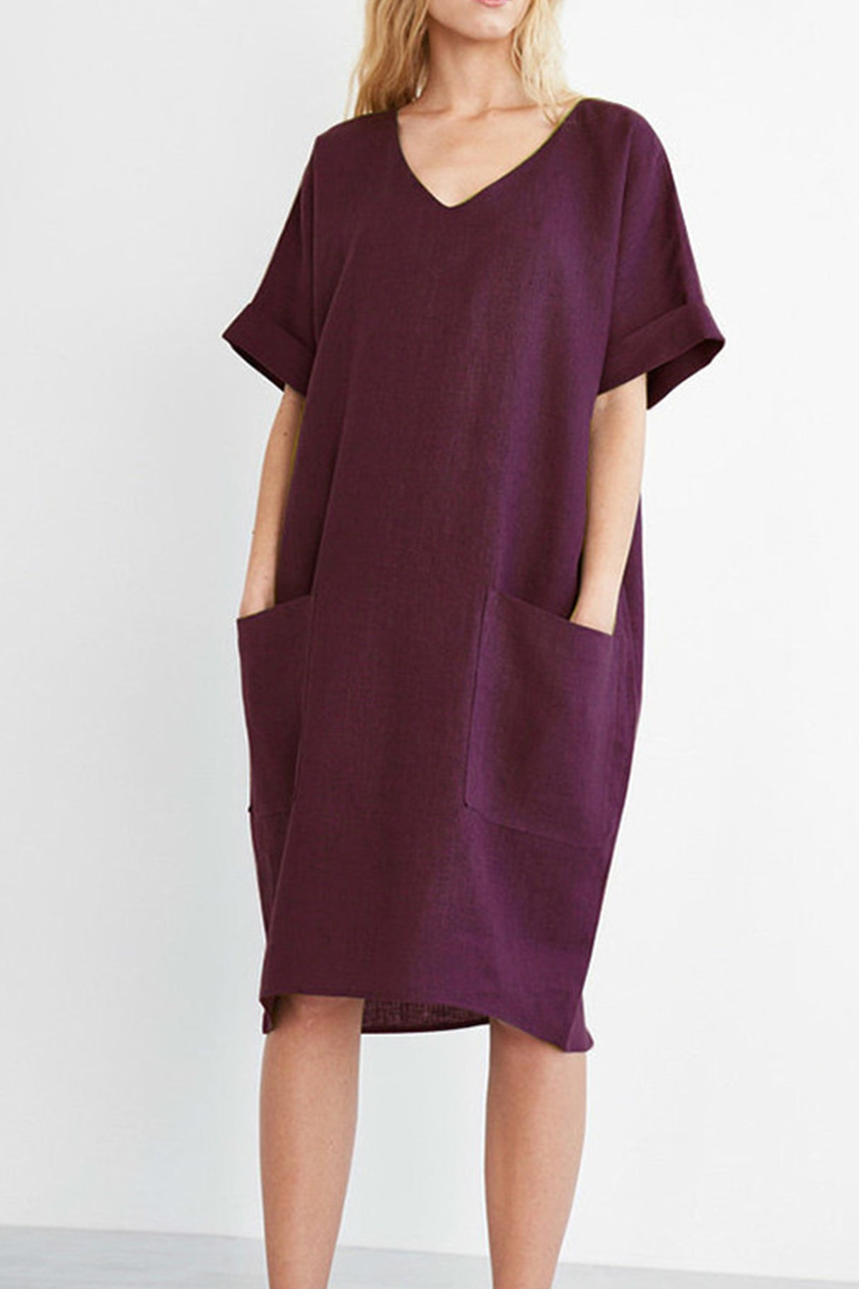 Arolora V-Neck Short Sleeve Pocketed Cotton Dress