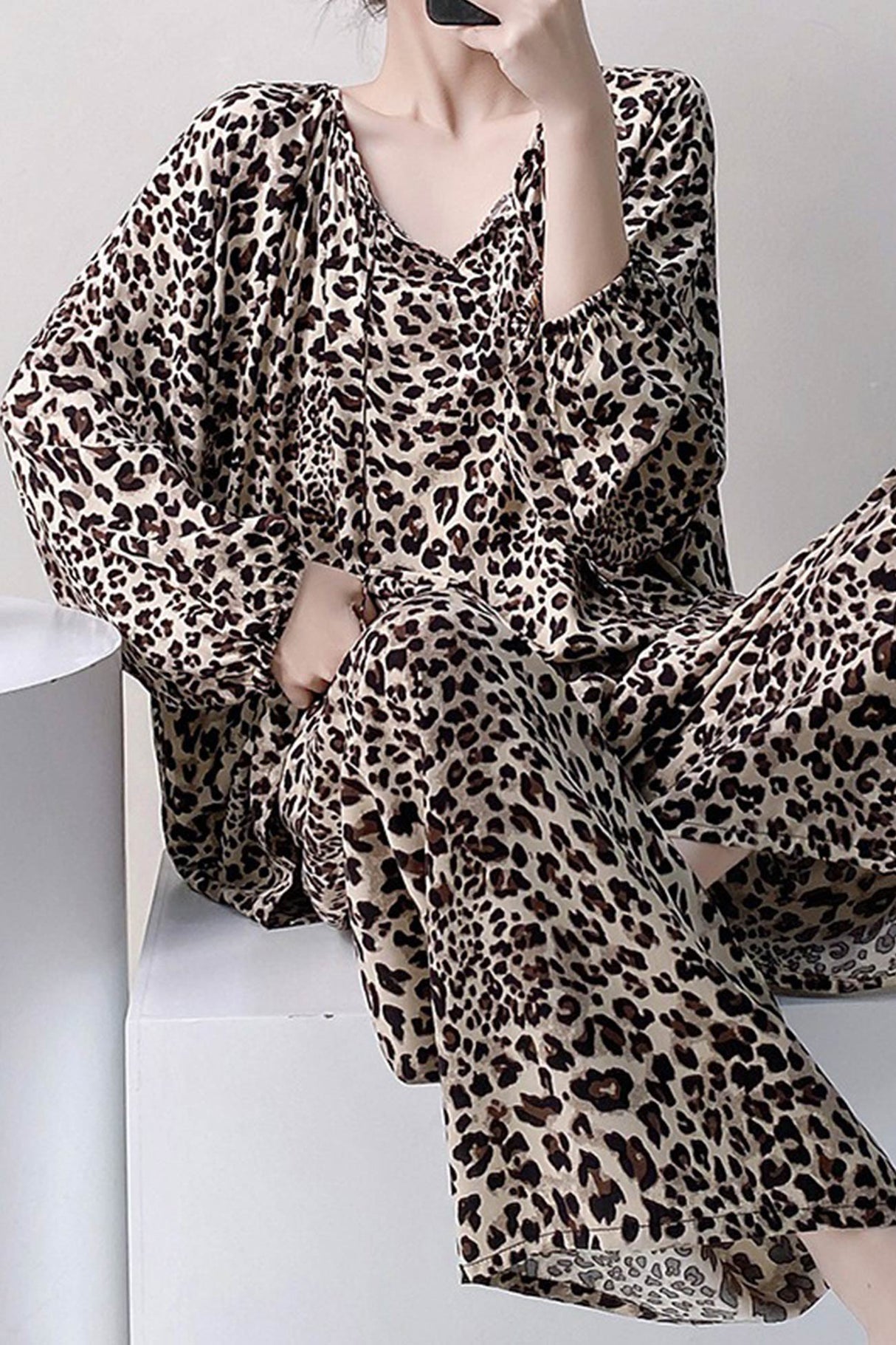 Arolora Printed Tie-up Oversize Loungewear