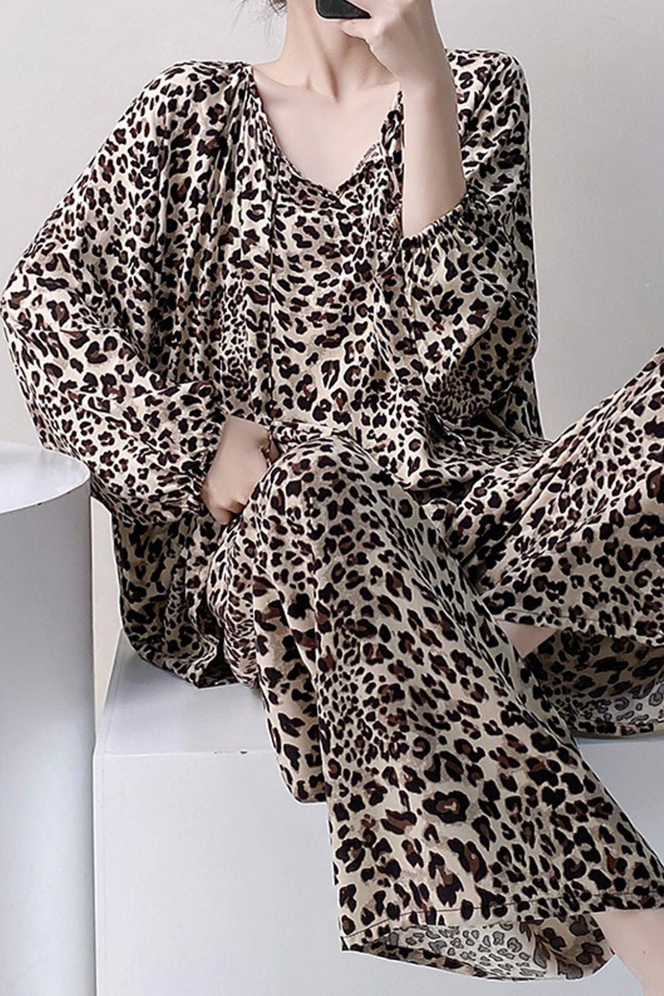 Arolora Printed Tie-up Oversize Loungewear