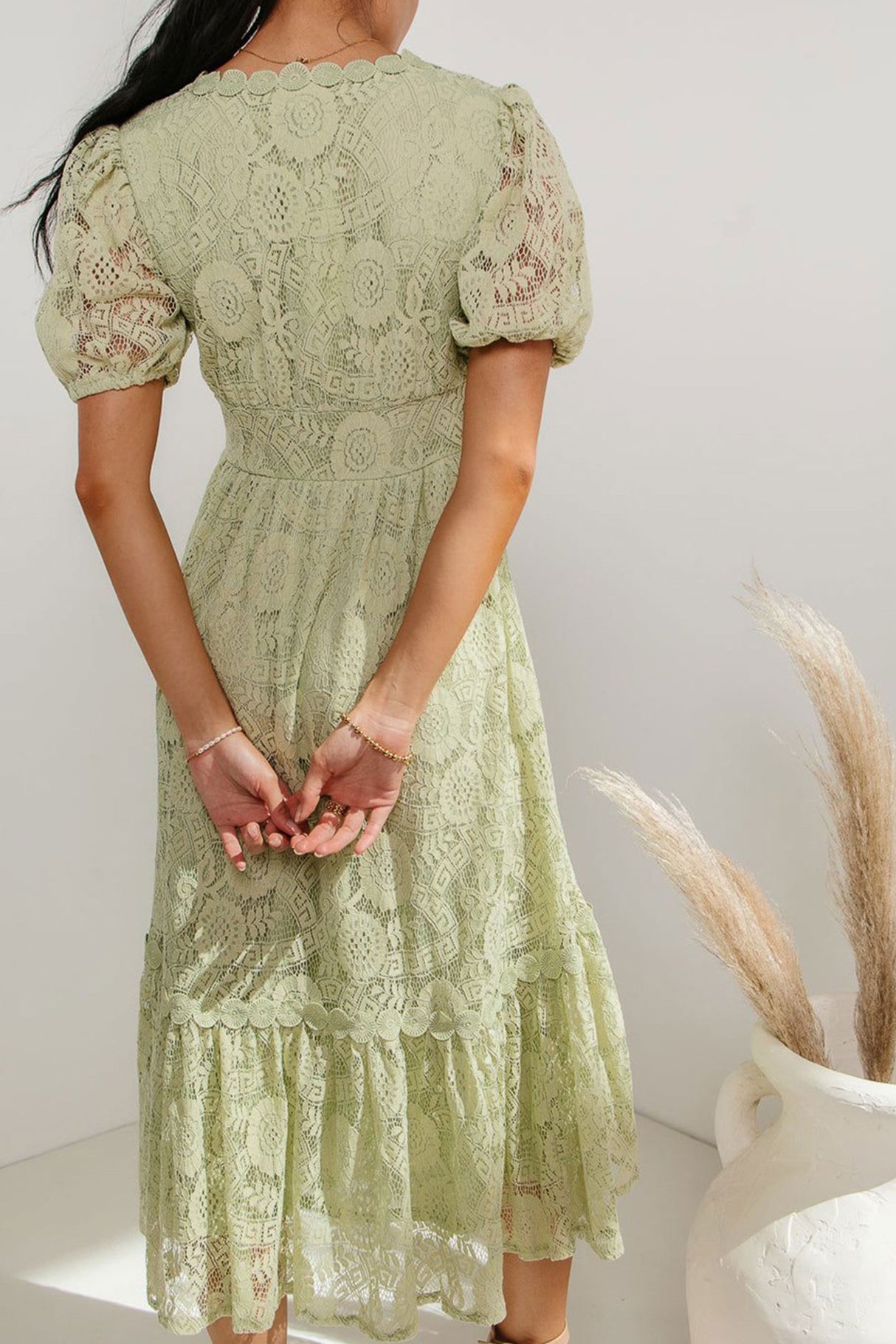 Arolora Lace Single-breasted Midi Dress