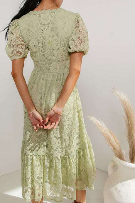 Arolora Lace Single-breasted Midi Dress