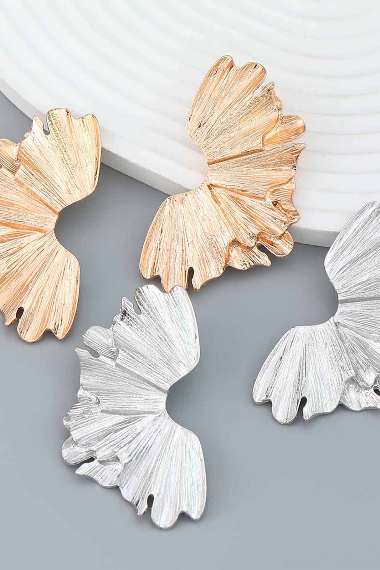 Metallic Flowers Earrings