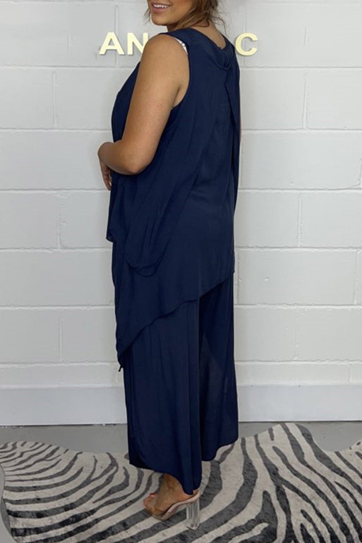 Arolora Solid Color Irregular Three-piece Outfit