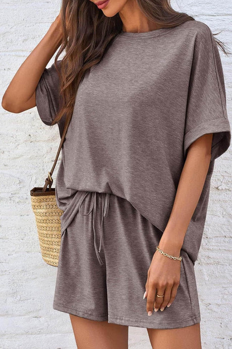 Arolora Solid Color Bat Sleeve T-shirt Shorts Set