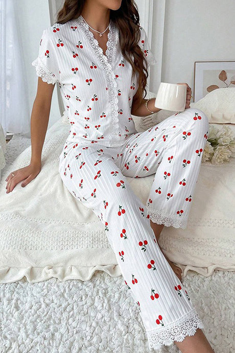 Arolora Lace Stitching Short-Sleeved Printed Loungewear
