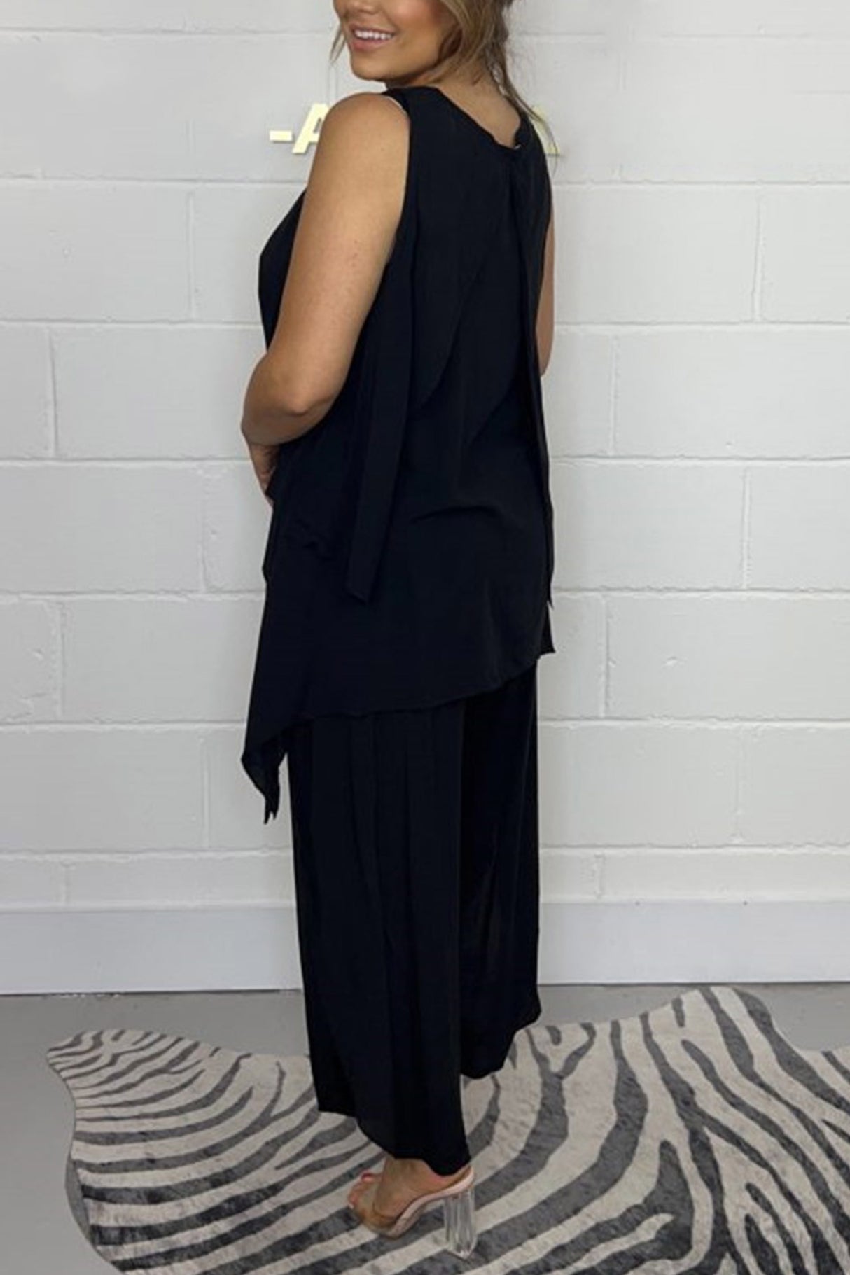 Arolora Solid Color Irregular Three-piece Outfit