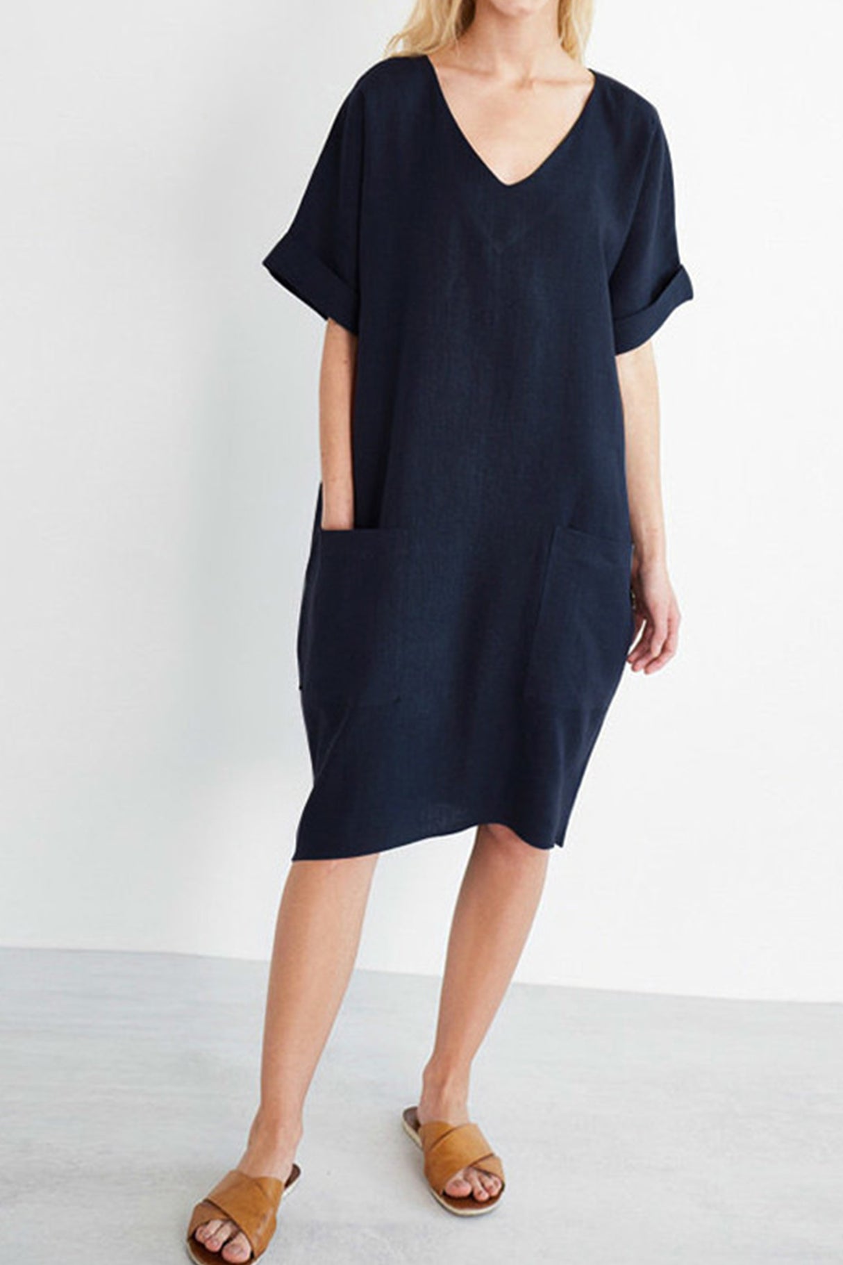 Arolora V-Neck Short Sleeve Pocketed Cotton Dress