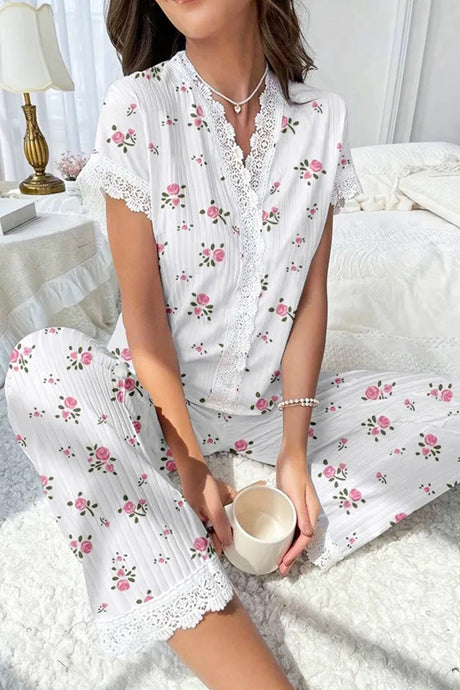 Arolora Lace Stitching Short-Sleeved Printed Loungewear