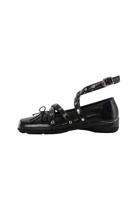 Bowknot Rivet Leather Ballet Flat