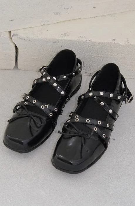 Bowknot Rivet Leather Ballet Flat