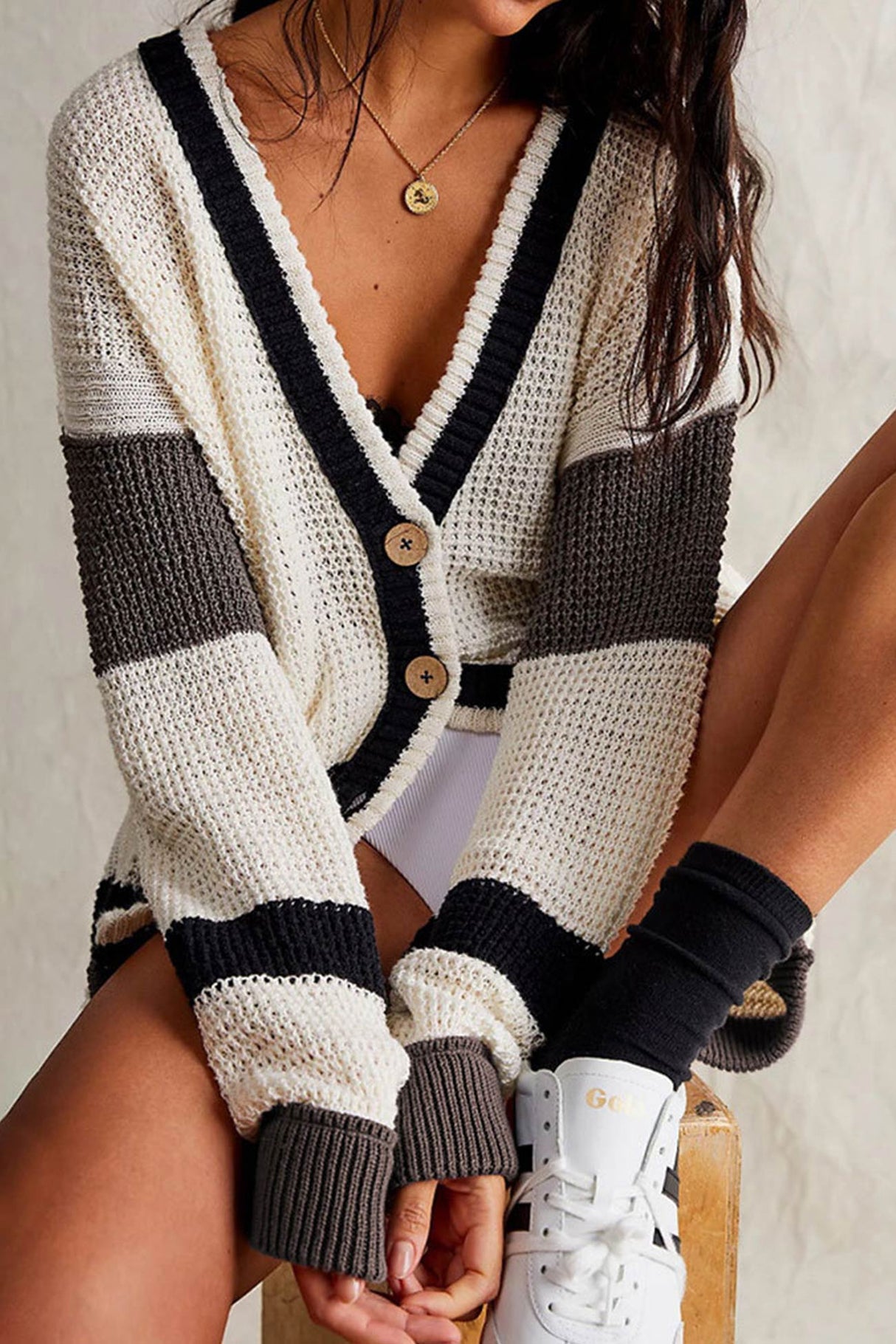 Color Splicing Button-down Cardigan