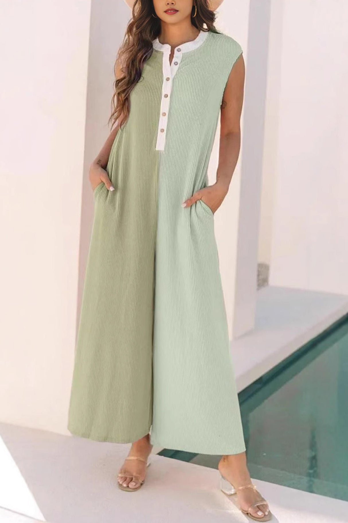 Arolora Contrast Color Sleeveless Jumpsuits