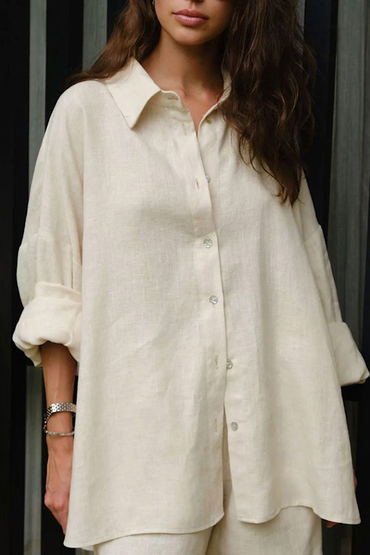 Arolora cotton-slit-hem-blouse-shorts-suits