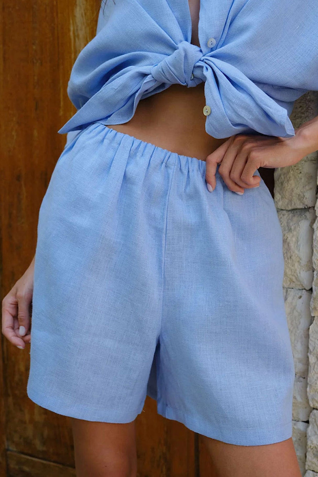 Arolora cotton-slit-hem-blouse-shorts-suits