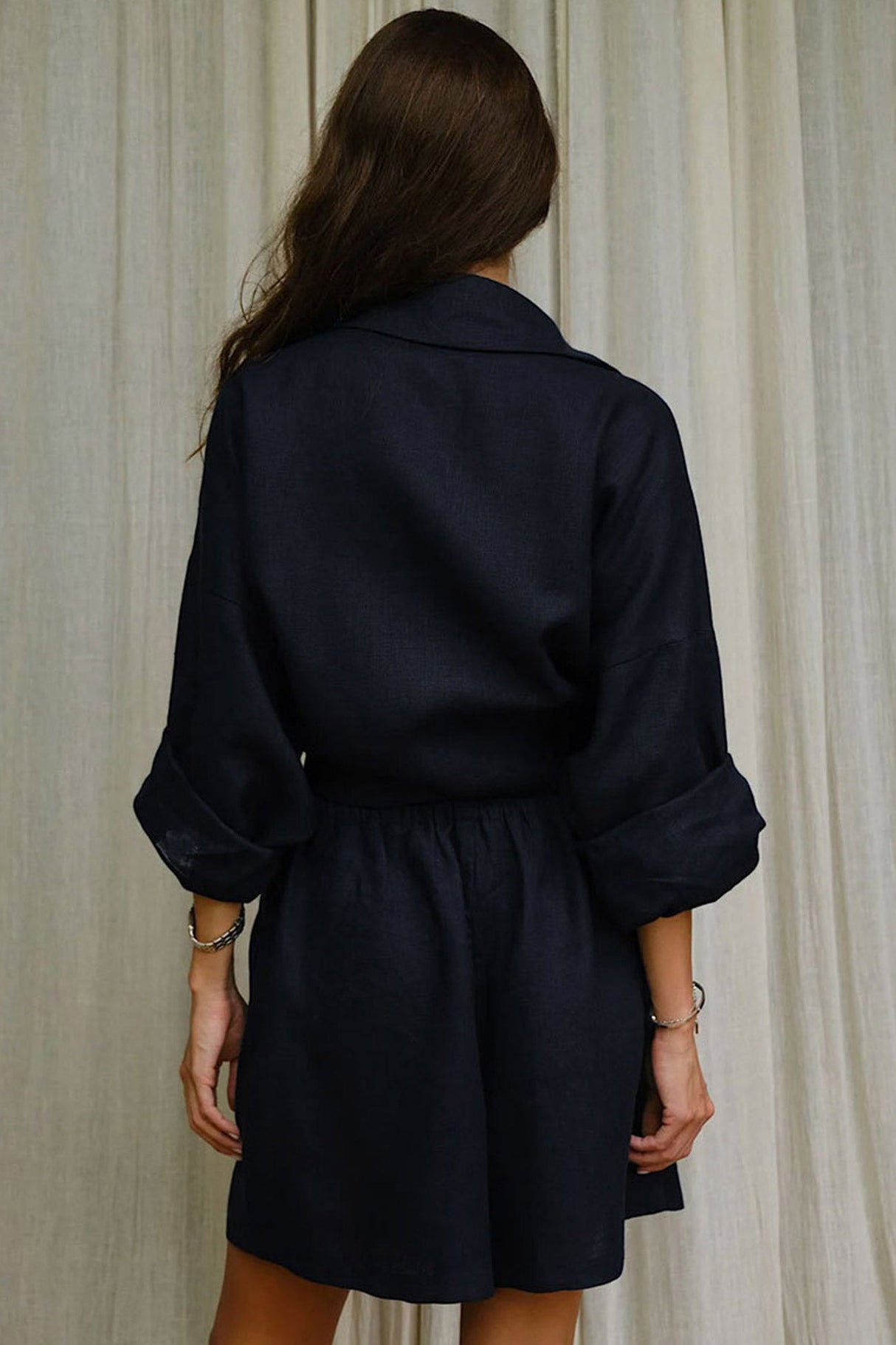 Arolora cotton-slit-hem-blouse-shorts-suits