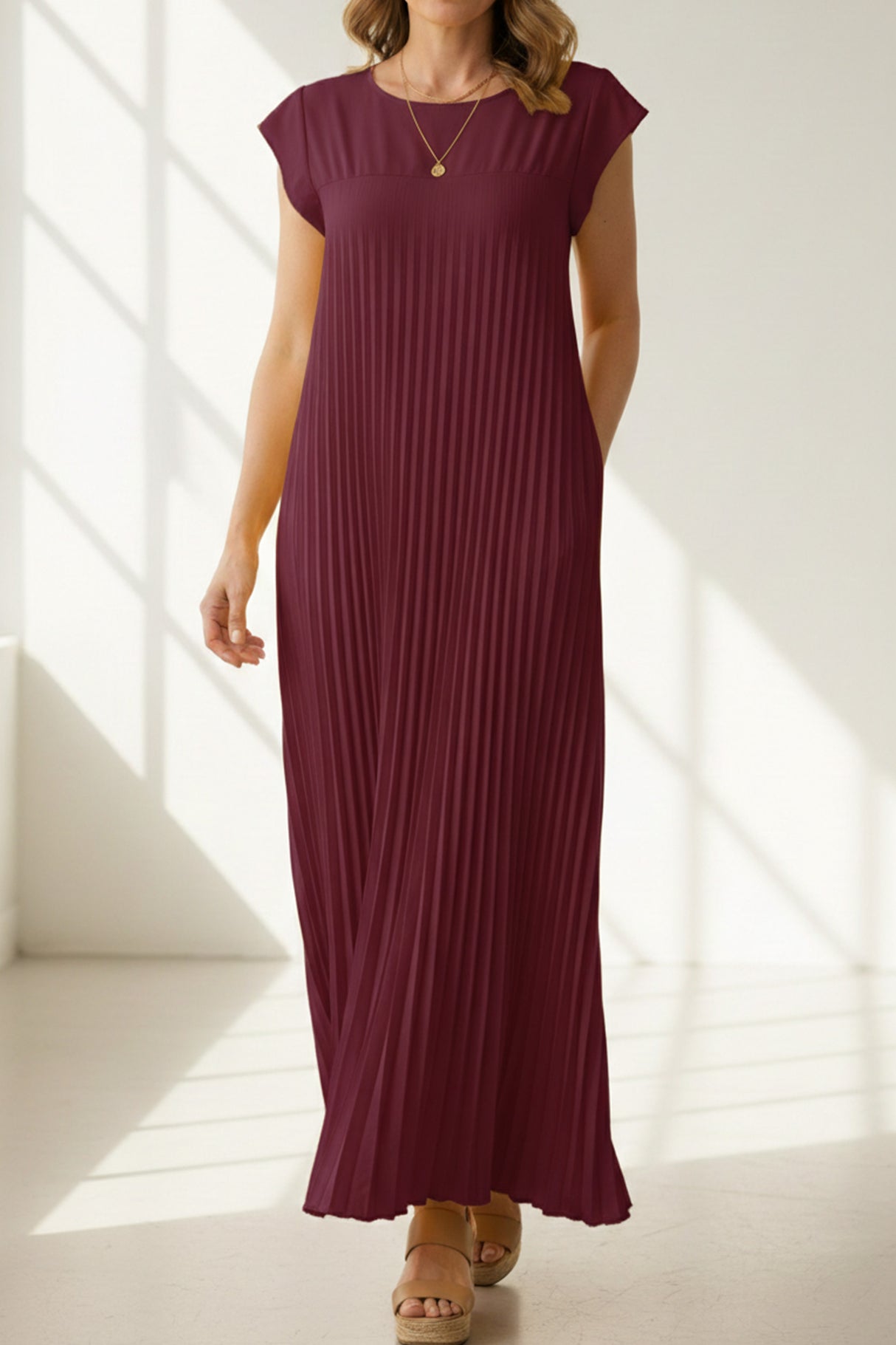 Crew Neck Cap Sleeve Pleated Dress