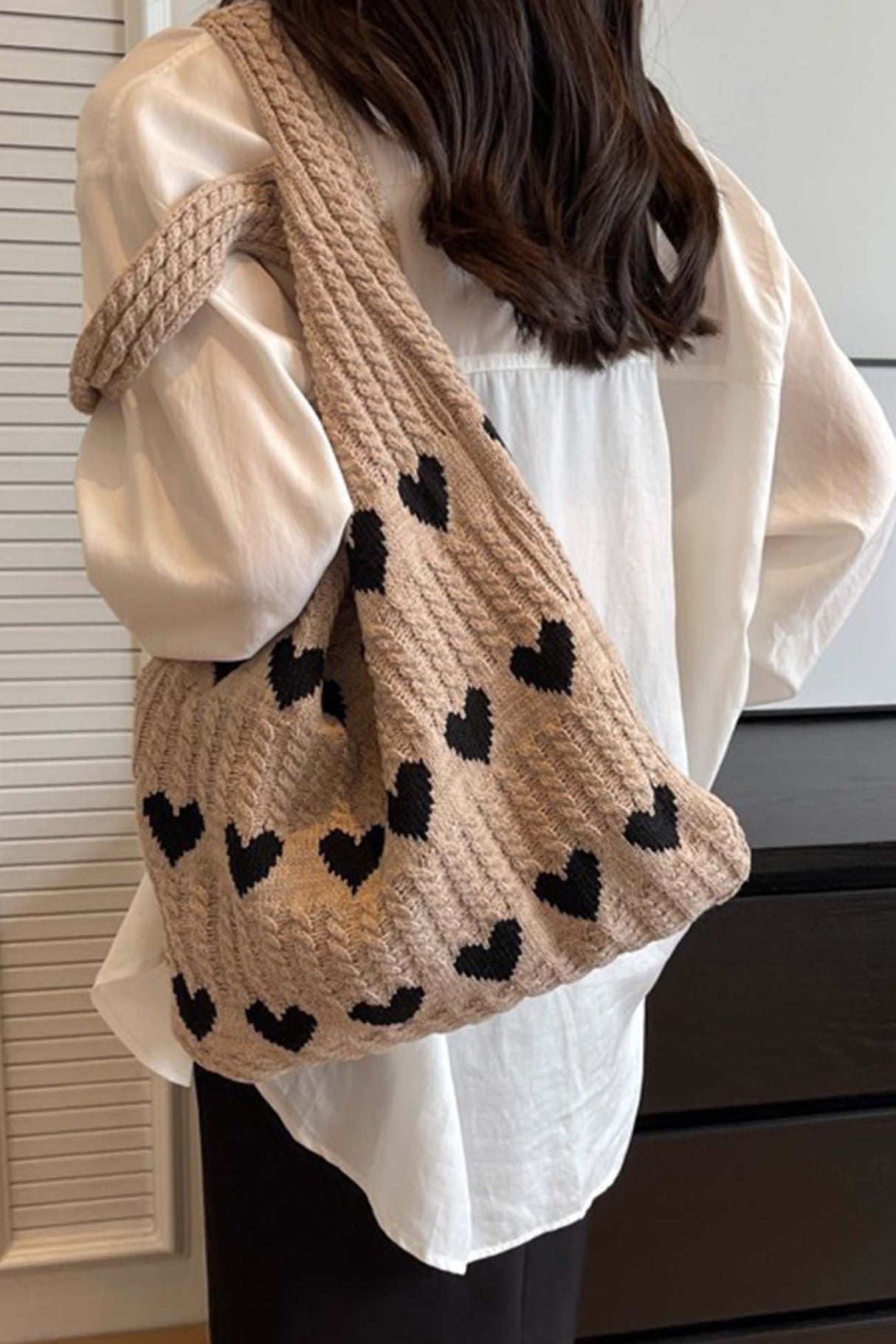 Heart Knitted Shoulder Bag