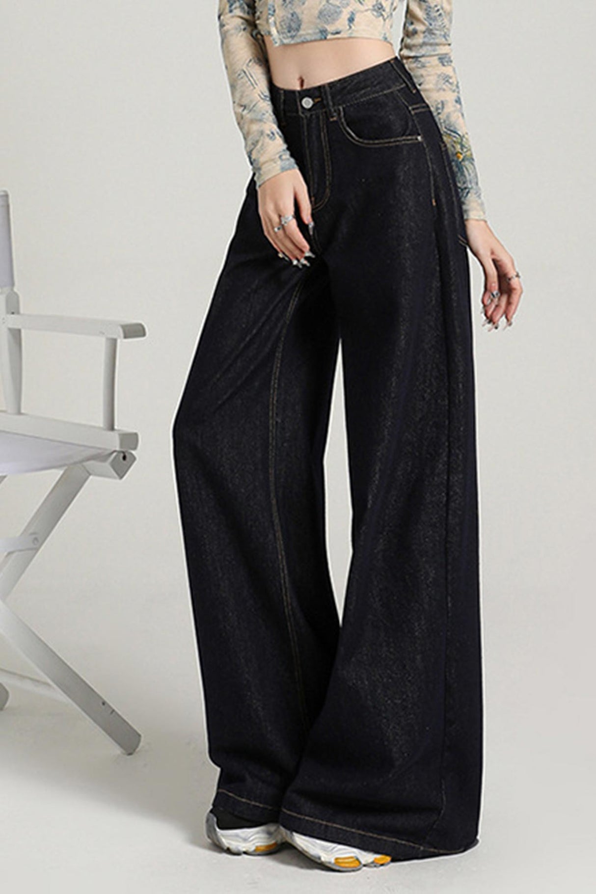Arolora loose-high-rise-wide-leg-jeans