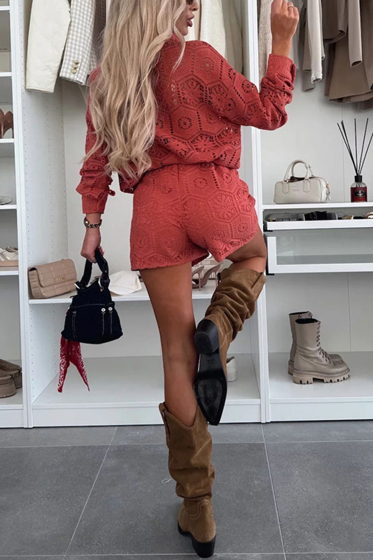 Arolora Lace Long Sleeve Blouse Two-piece Shorts Set