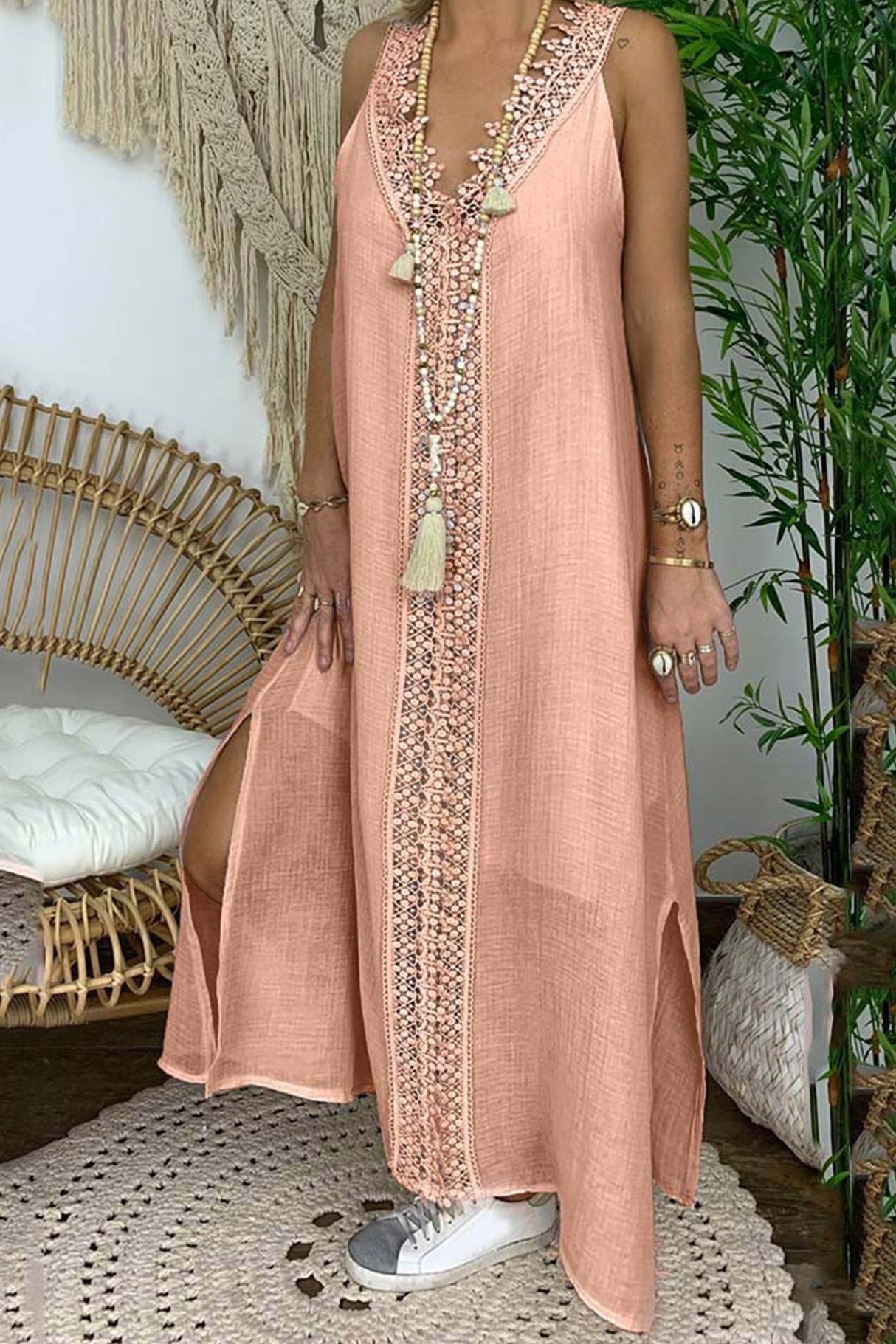 Arolora lace-v-neck-slit-tank-dress