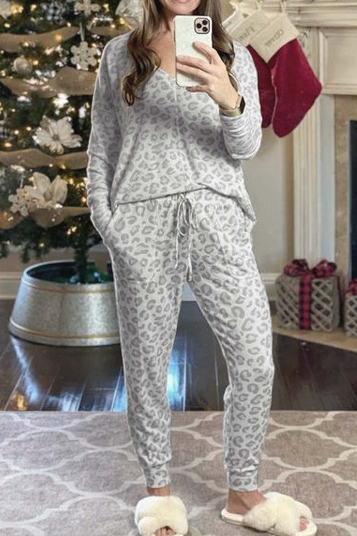 Arolora Leopard Print V Neck Long Sleeve Loungewear