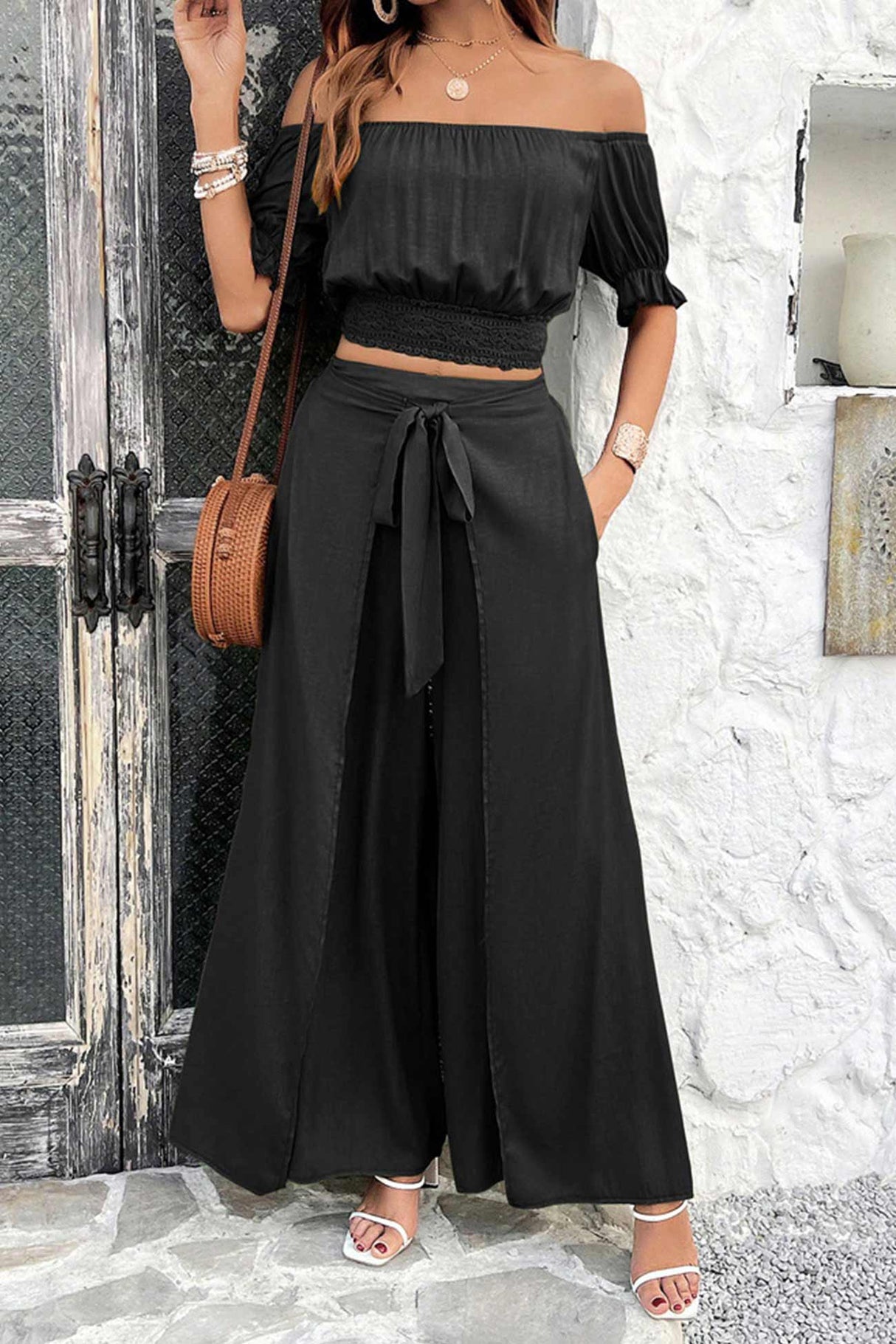 Arolora off-shoulder-crop-top-tie-up-pants-suits