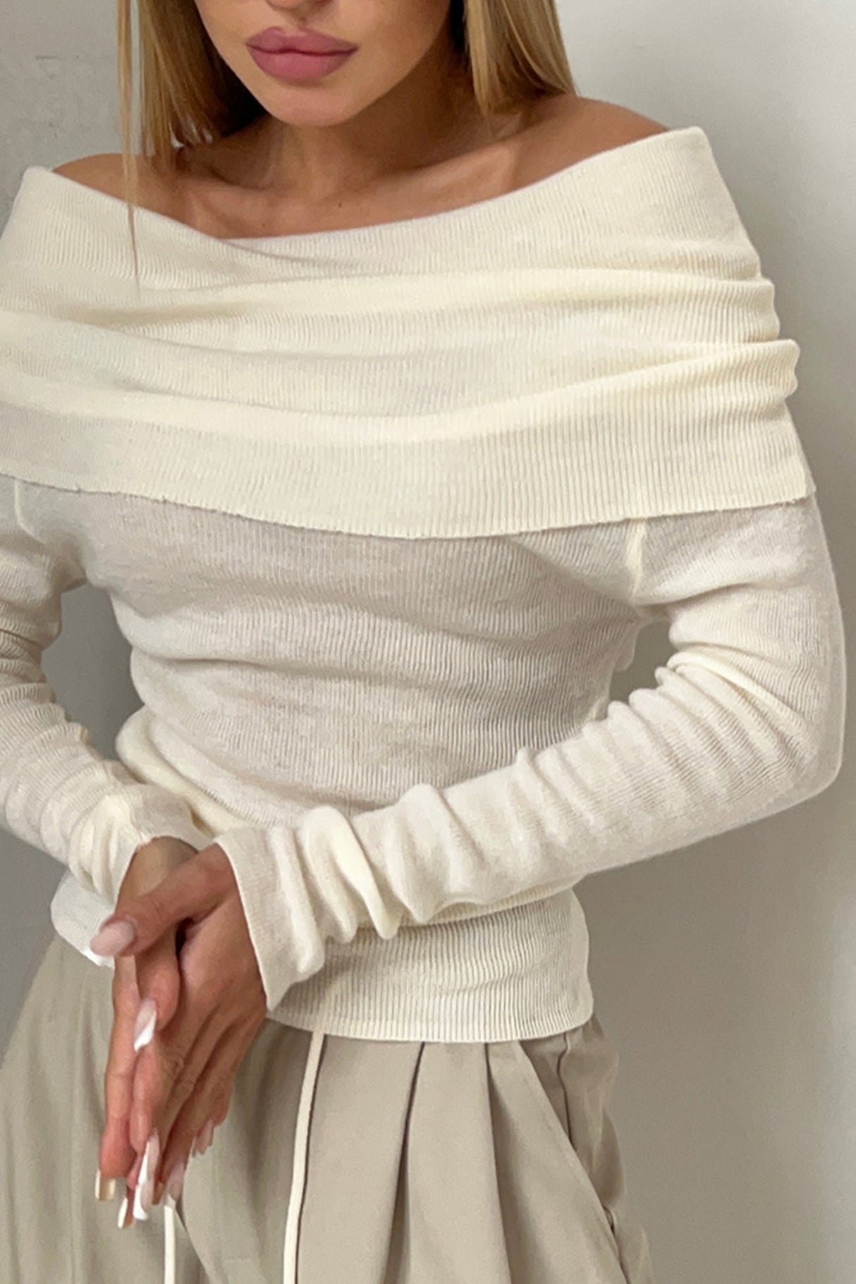 Arolora off-shoulder-long-sleeve-knit-tops
