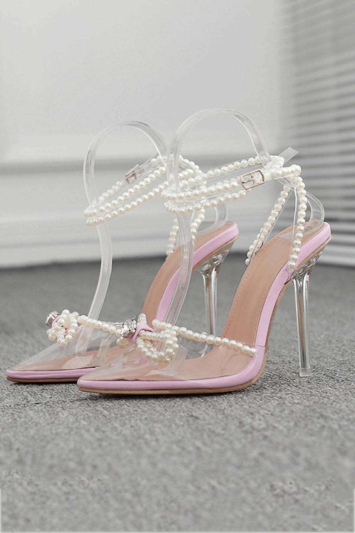 Arolora Pearl Bow Pointed High Heels