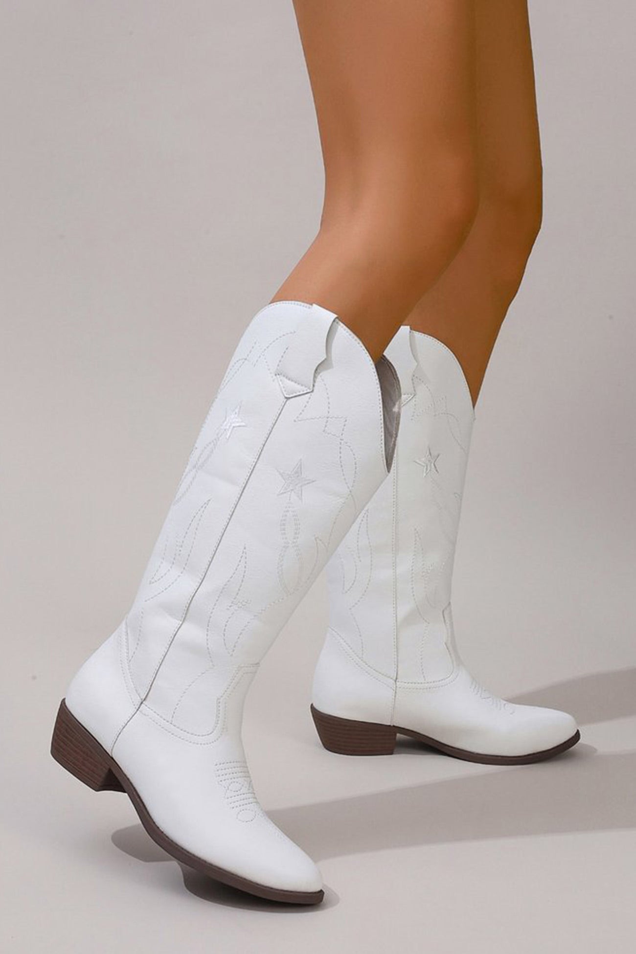 Arolora Pentagram Embroidered Chunky Heel Western Boots