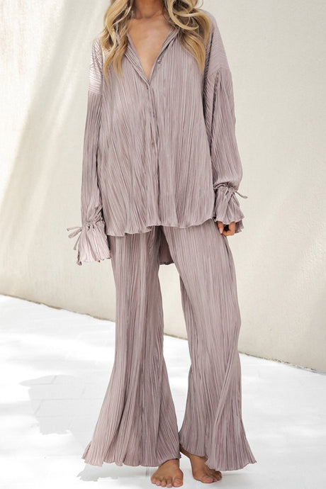 Arolora pleated-blouse-slit-long-pants-set