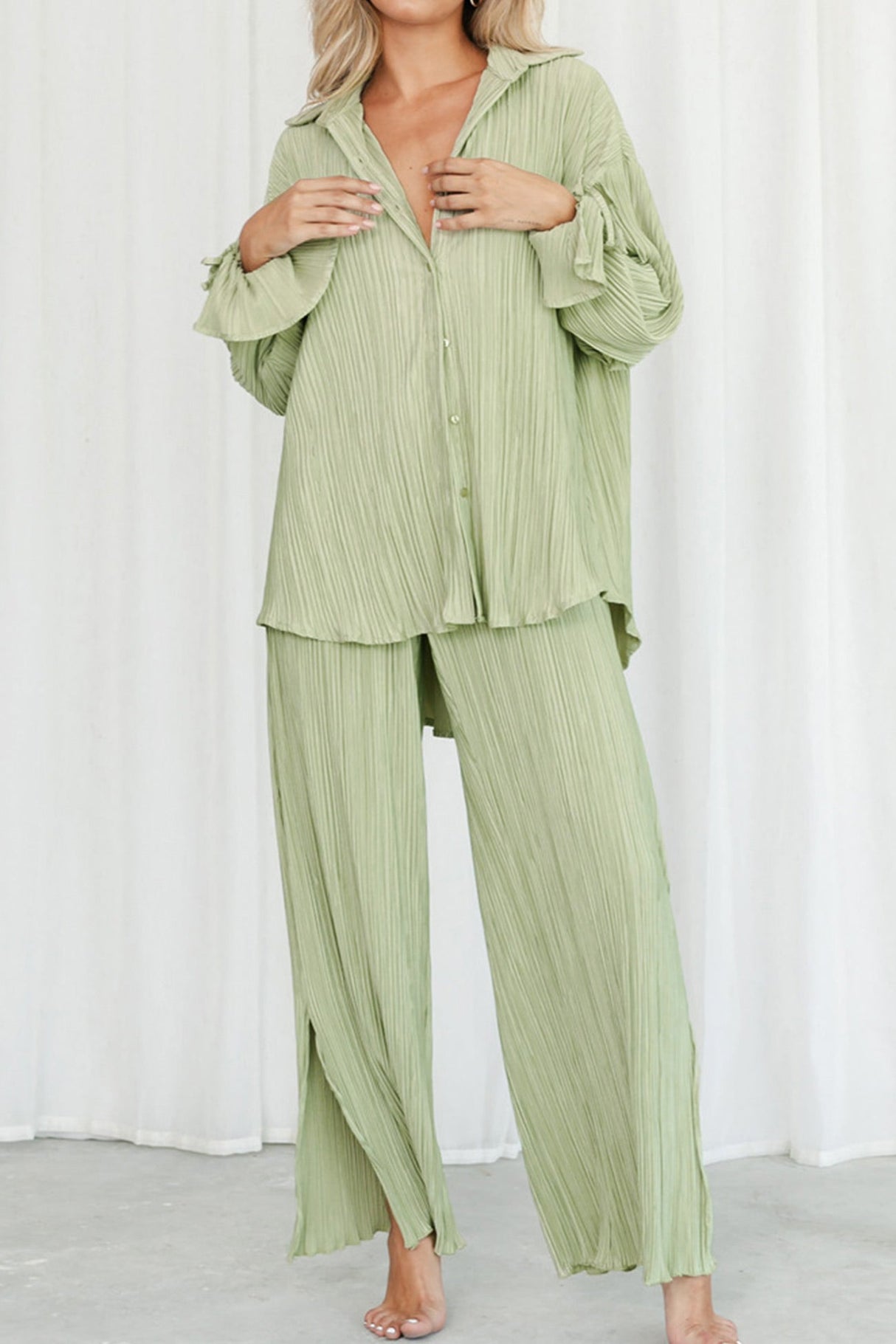 Arolora pleated-blouse-slit-long-pants-set