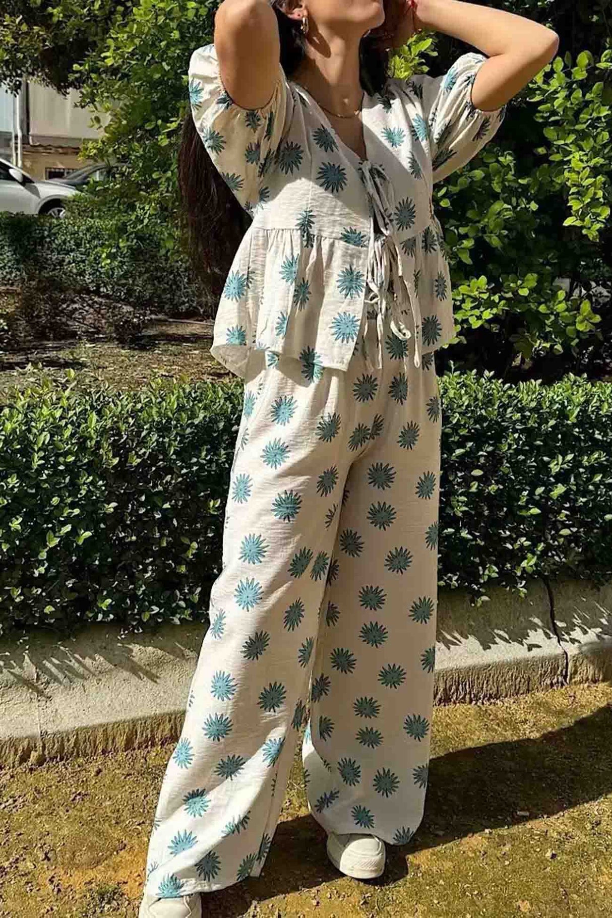 Arolora printed-lace-up-tops-wide-leg-pants-set