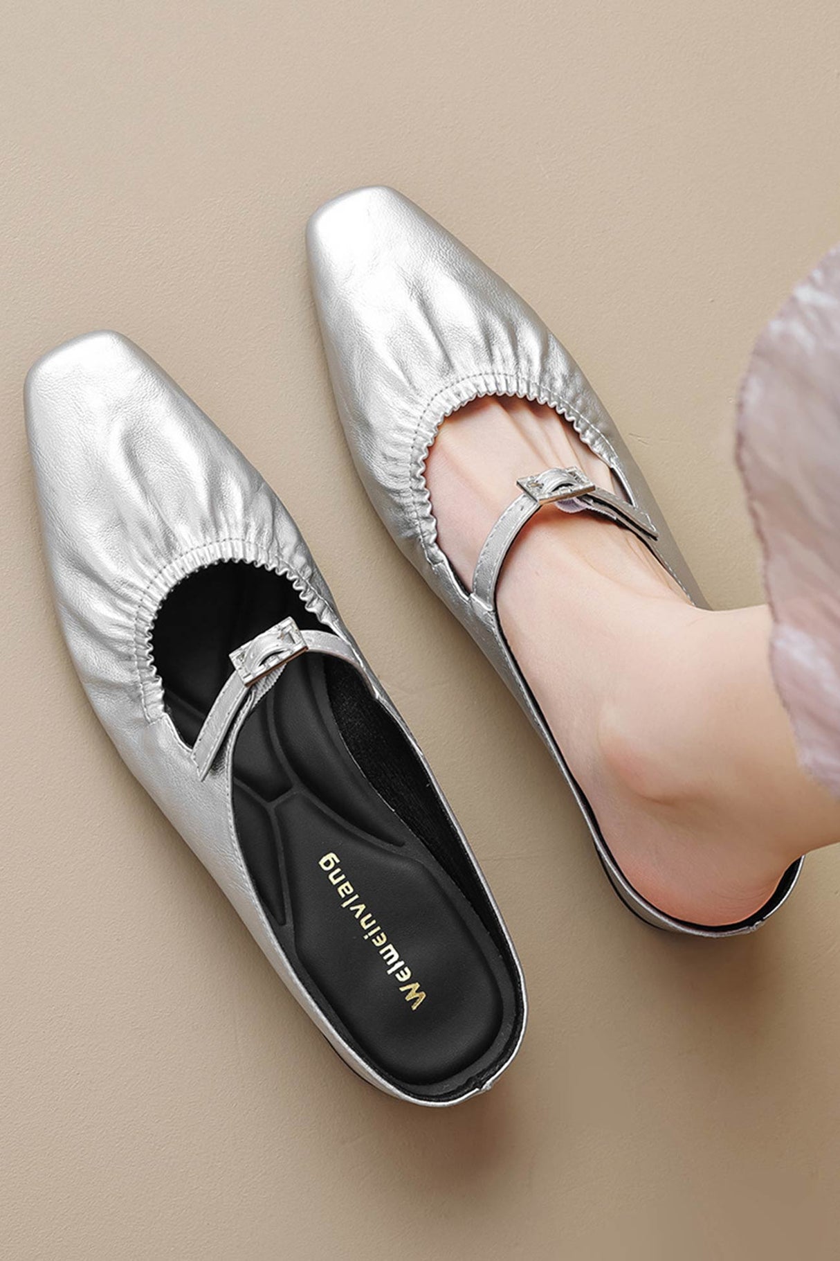 Arolora ruched-closed-toe-heels