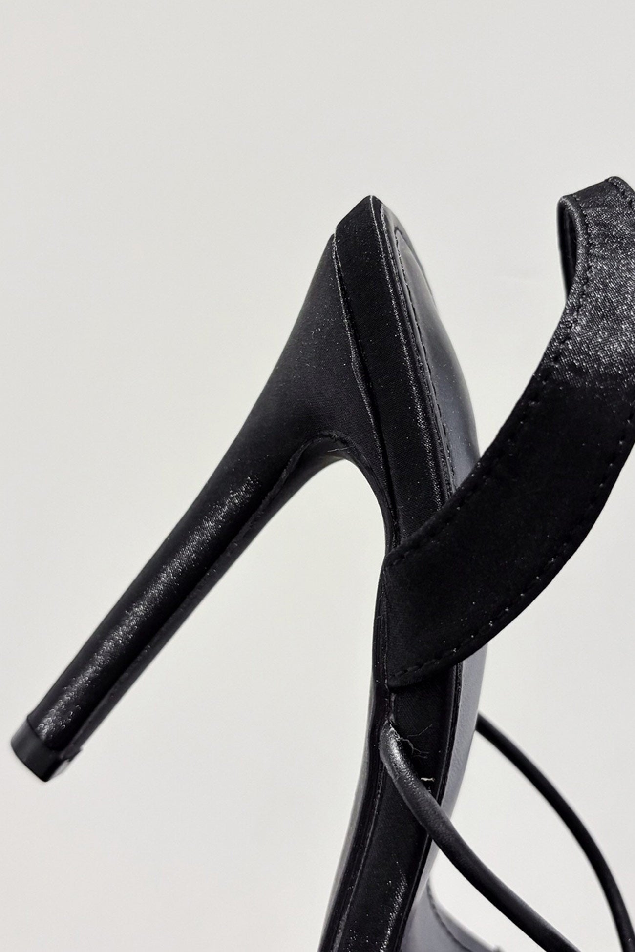 Arolora Satin Corsage Flower High Heels