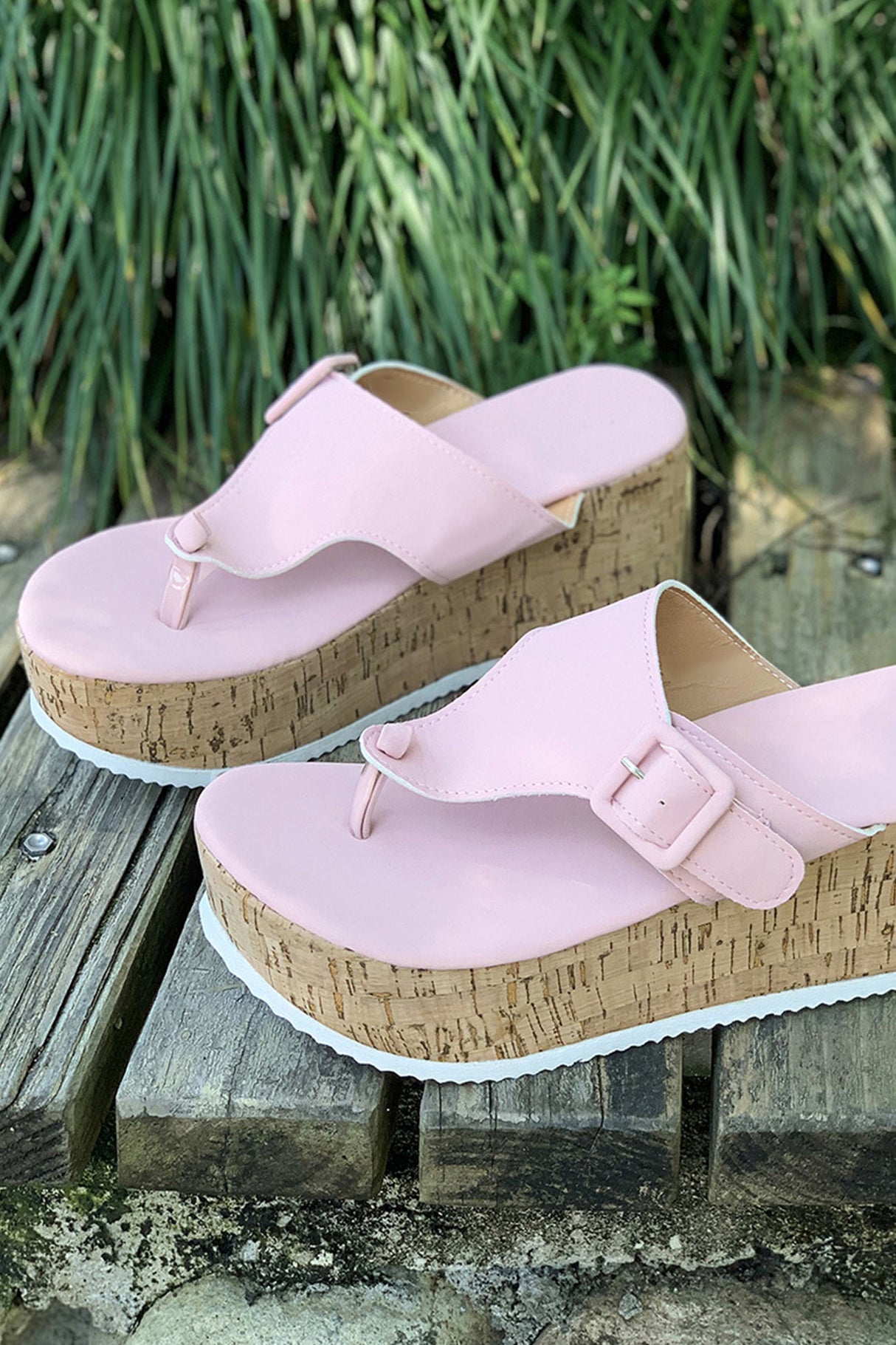 Solid Buckle Thick Sole Thong Sandals