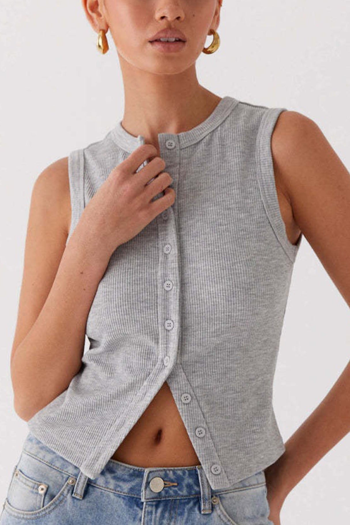 Arolora Solid Color Button-down Knit Tank Top