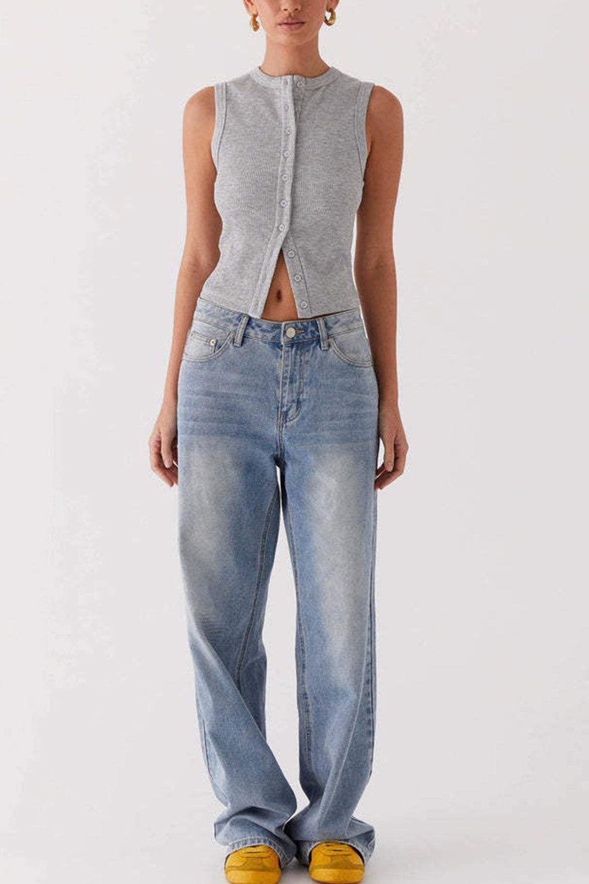 Arolora Solid Color Button-down Knit Tank Top