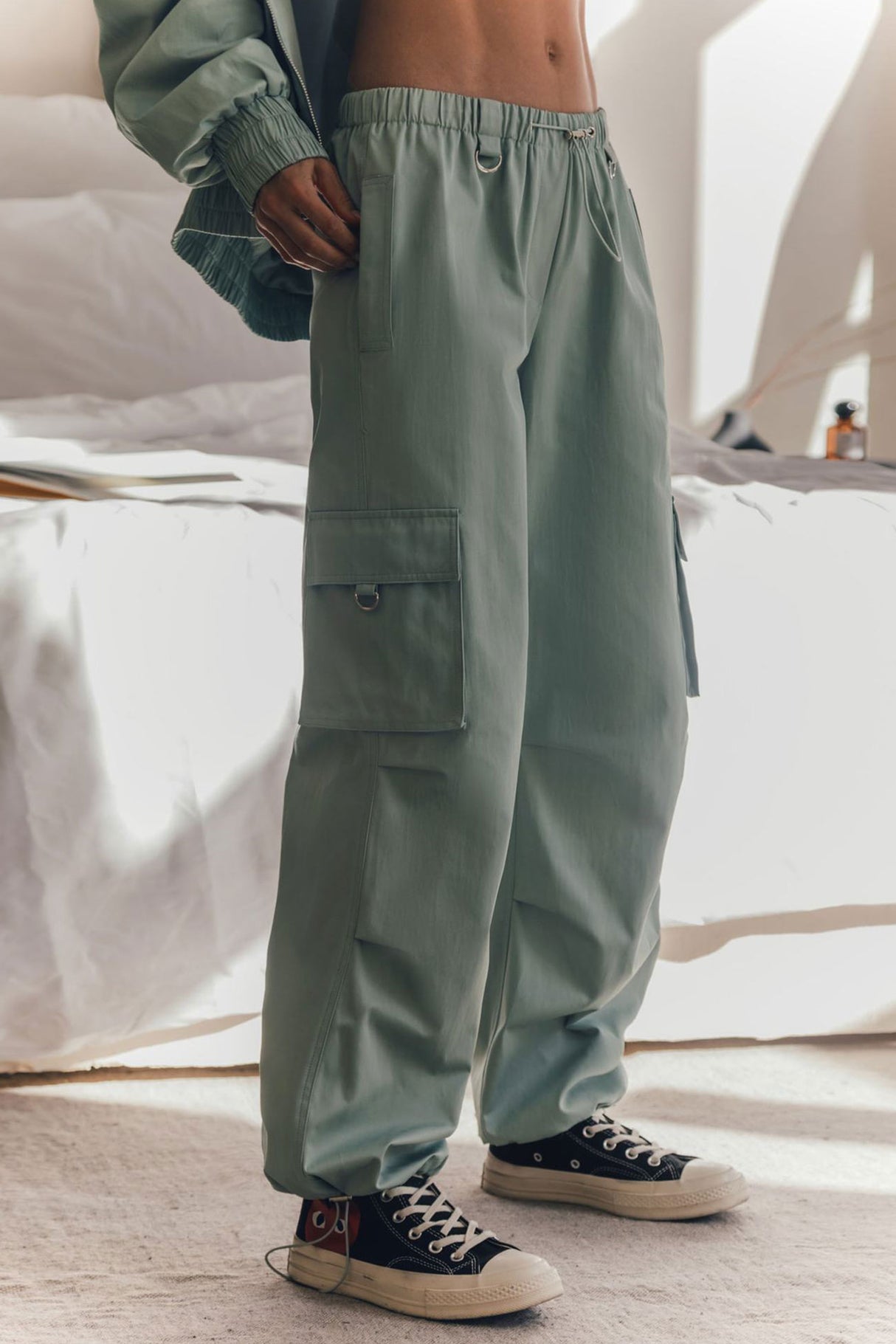 Solid Drawstring Large Pocket Cargo Pants