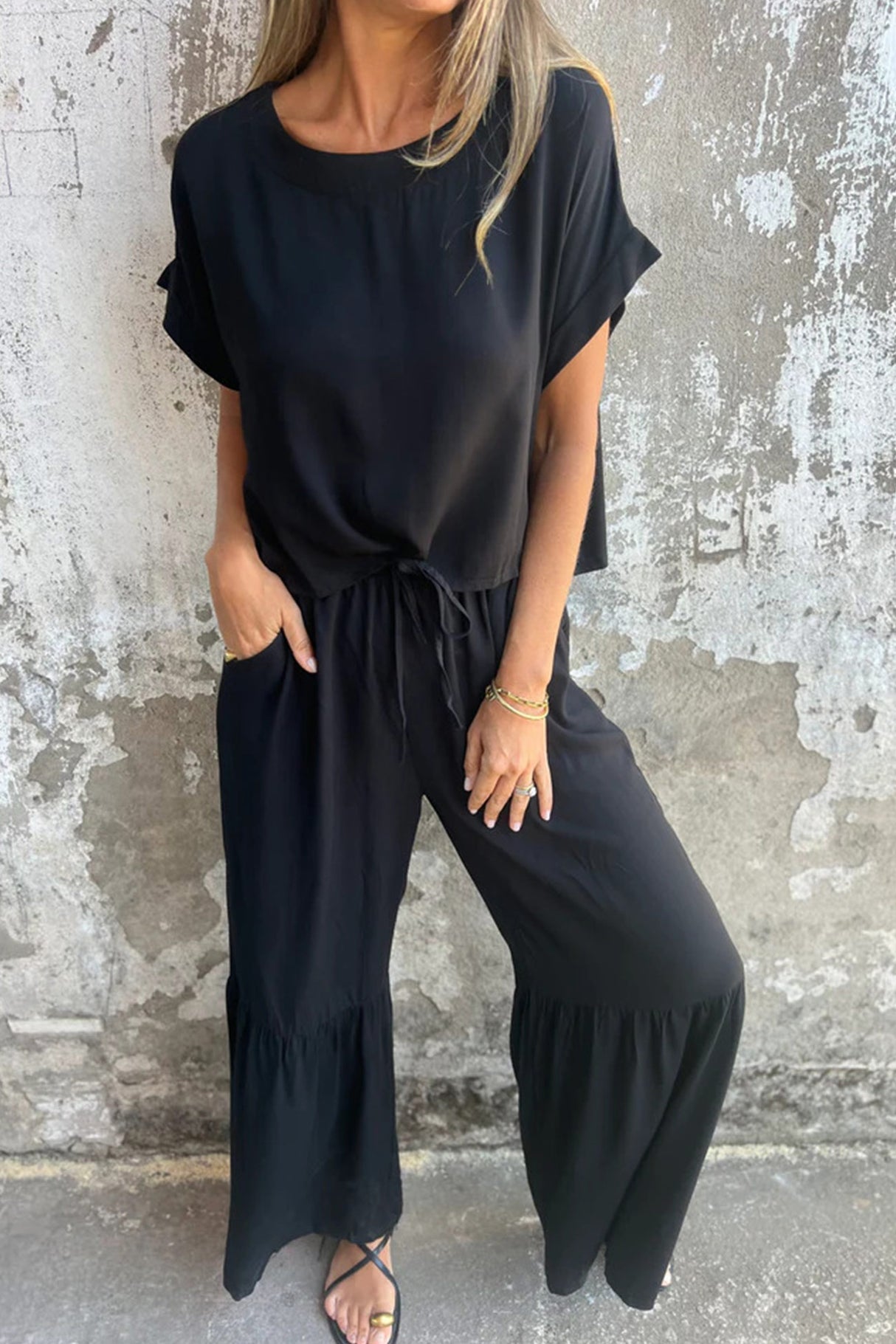 Arolora Solid Short Sleeve Flare Pants Set