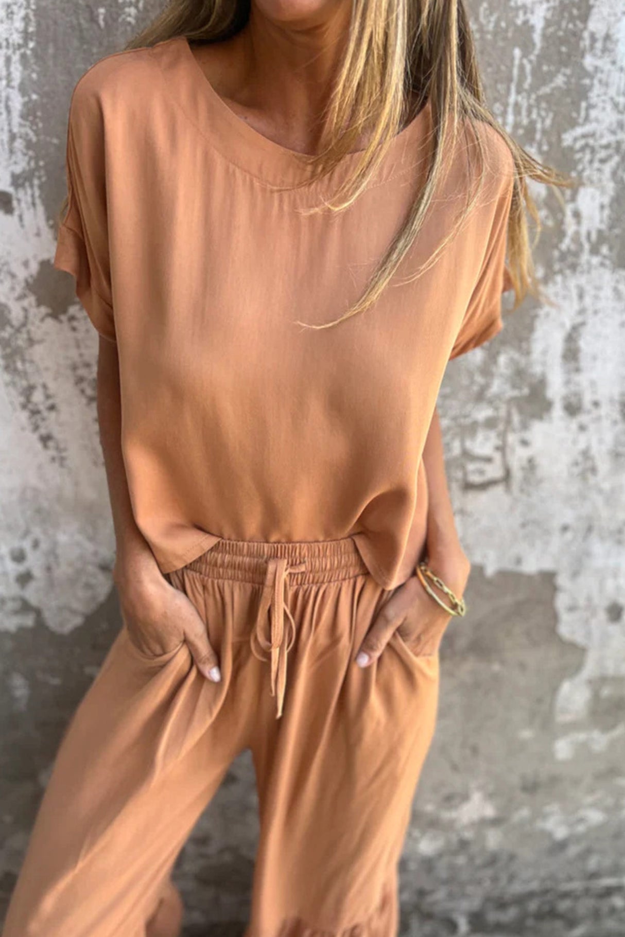 Arolora Solid Short Sleeve Flare Pants Set