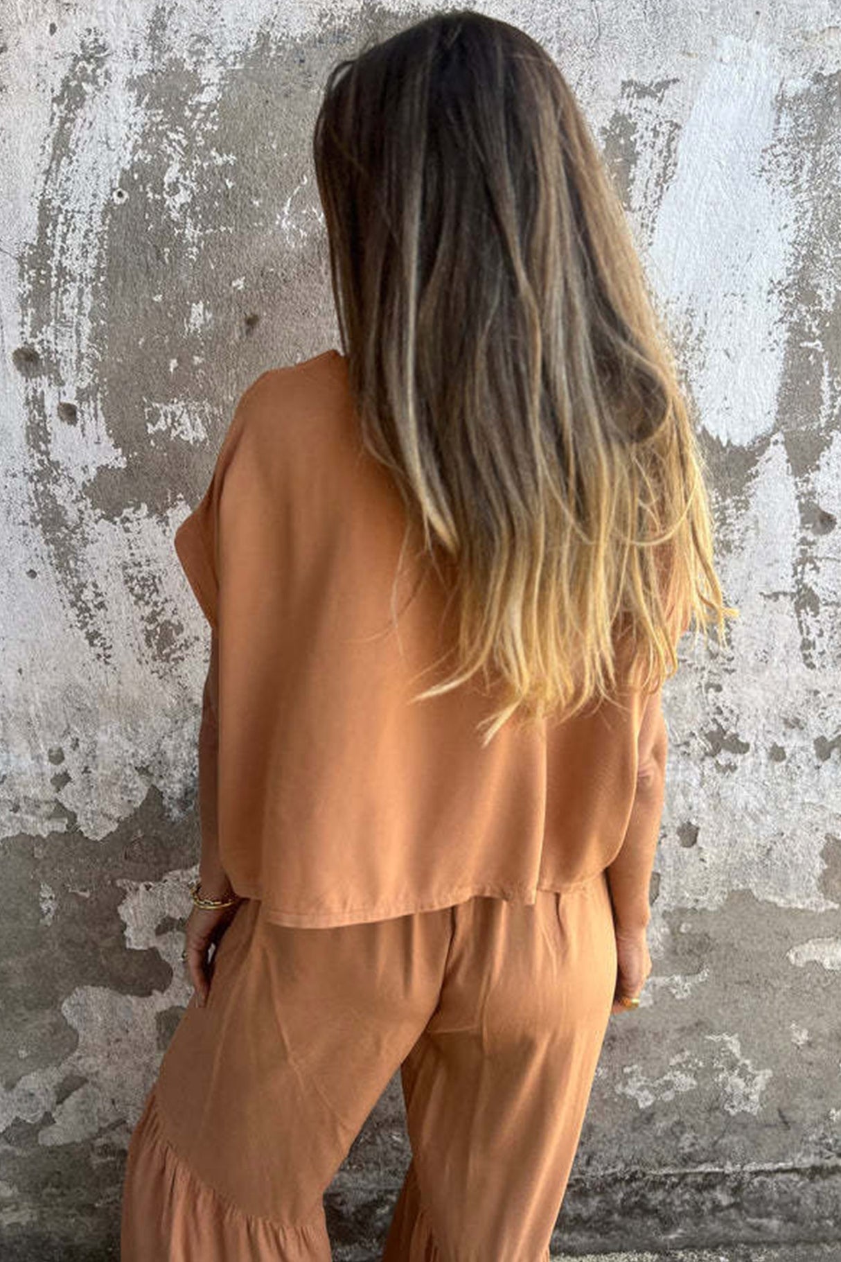 Arolora Solid Short Sleeve Flare Pants Set