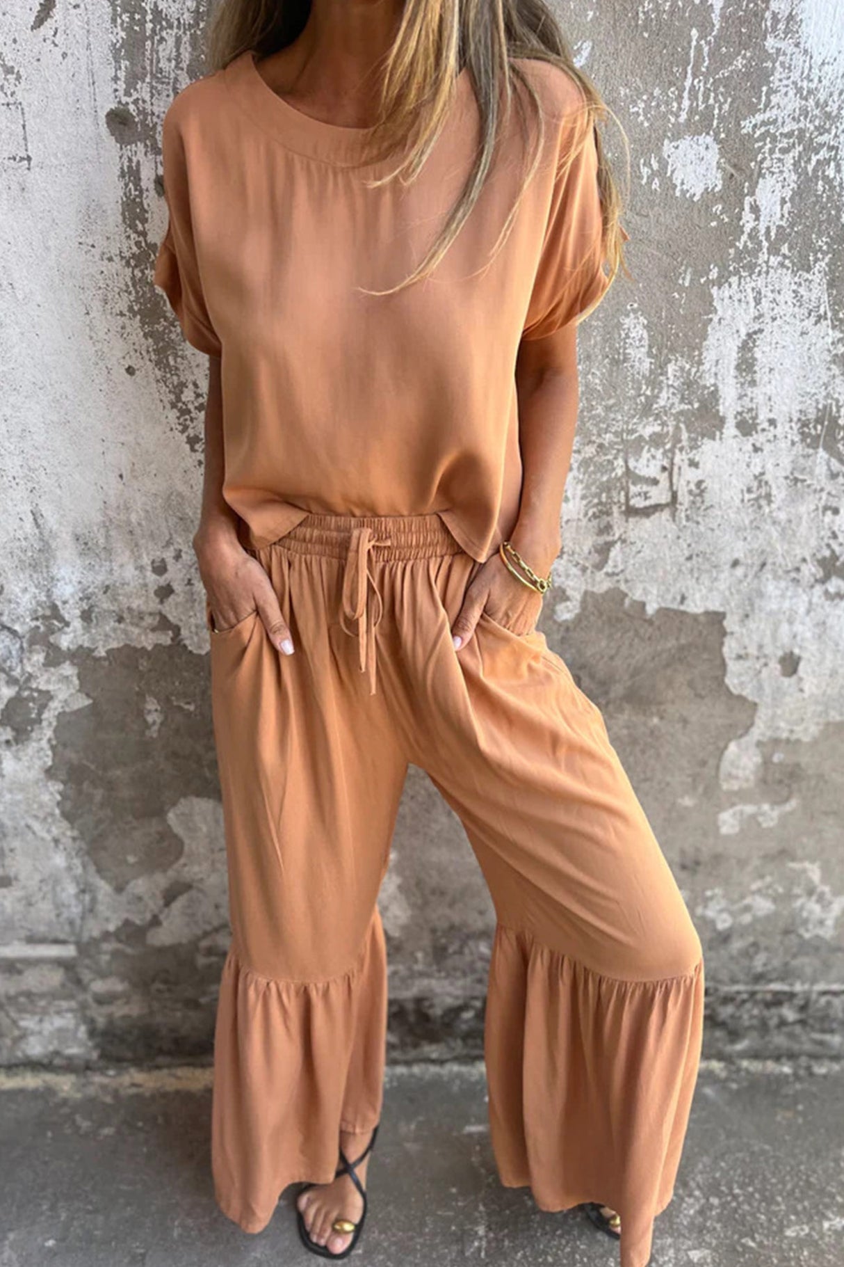 Arolora Solid Short Sleeve Flare Pants Set