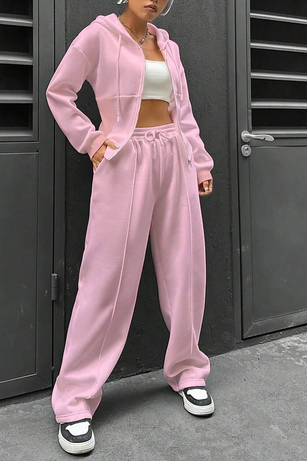 Arolora solid-slim-fit-hoodie-pants-suits