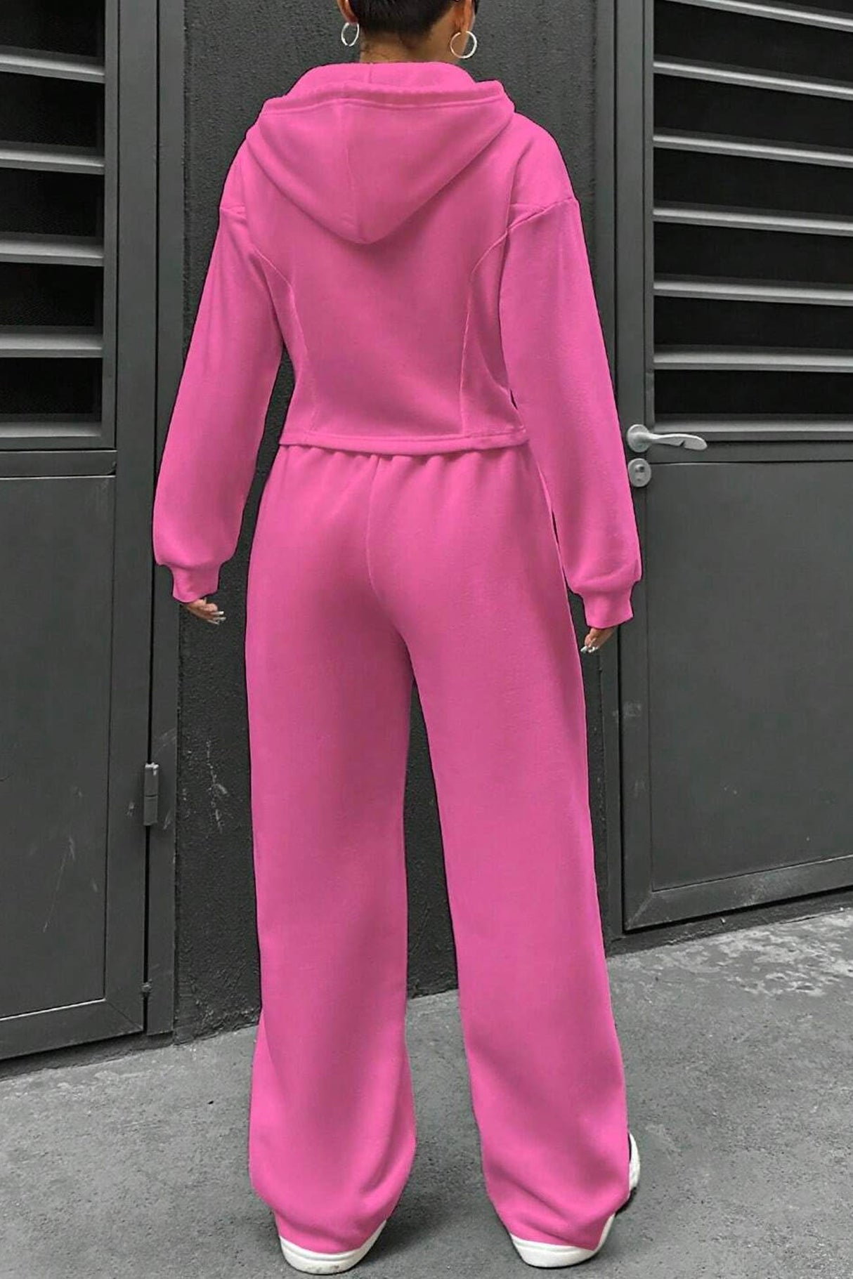 Arolora solid-slim-fit-hoodie-pants-suits