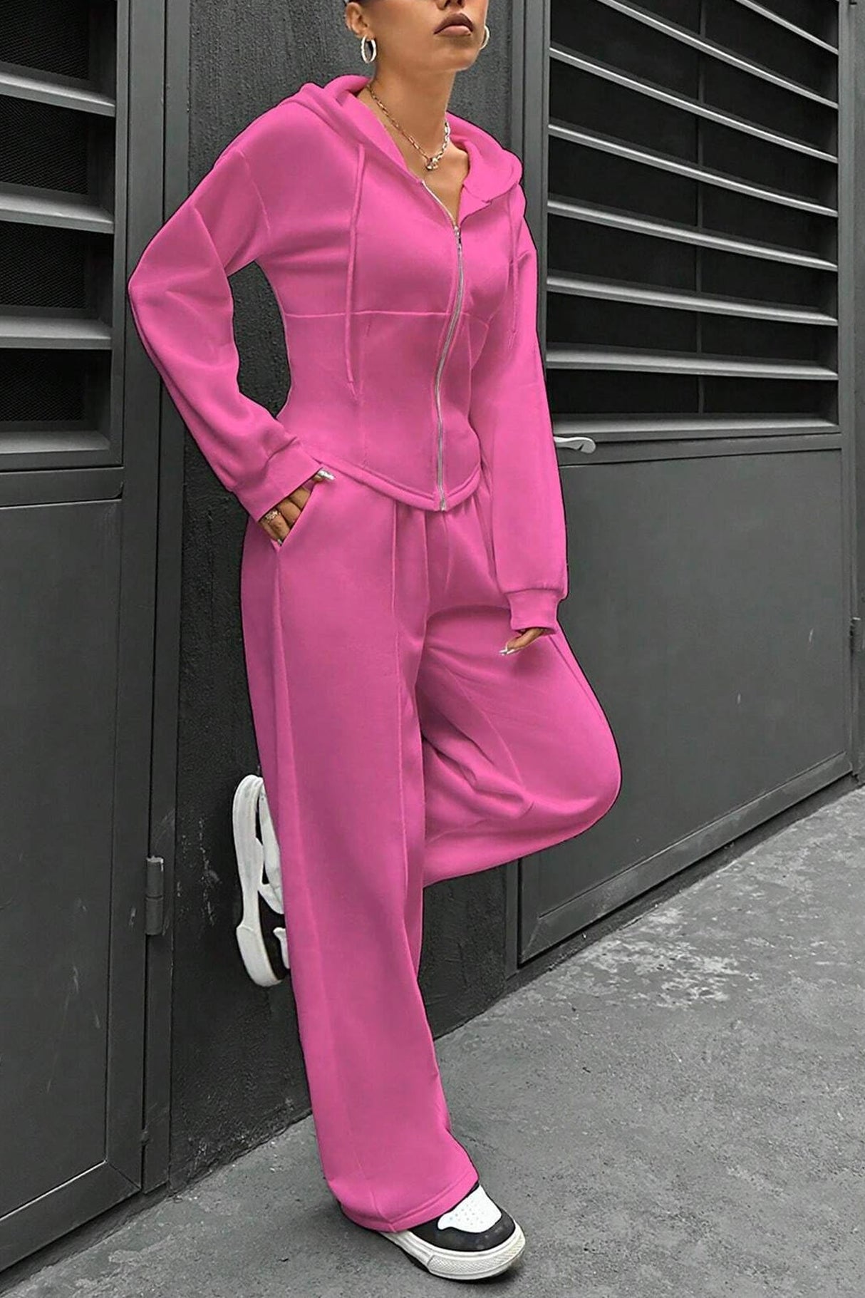 Arolora solid-slim-fit-hoodie-pants-suits