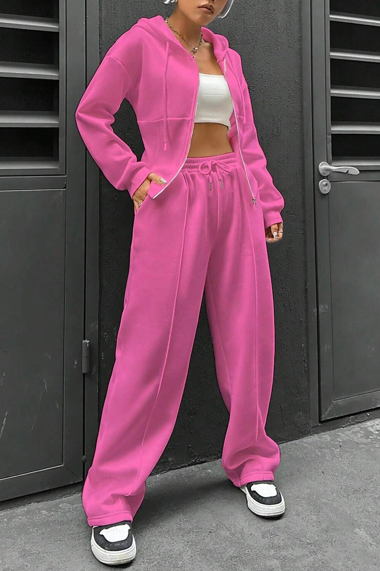 Arolora solid-slim-fit-hoodie-pants-suits