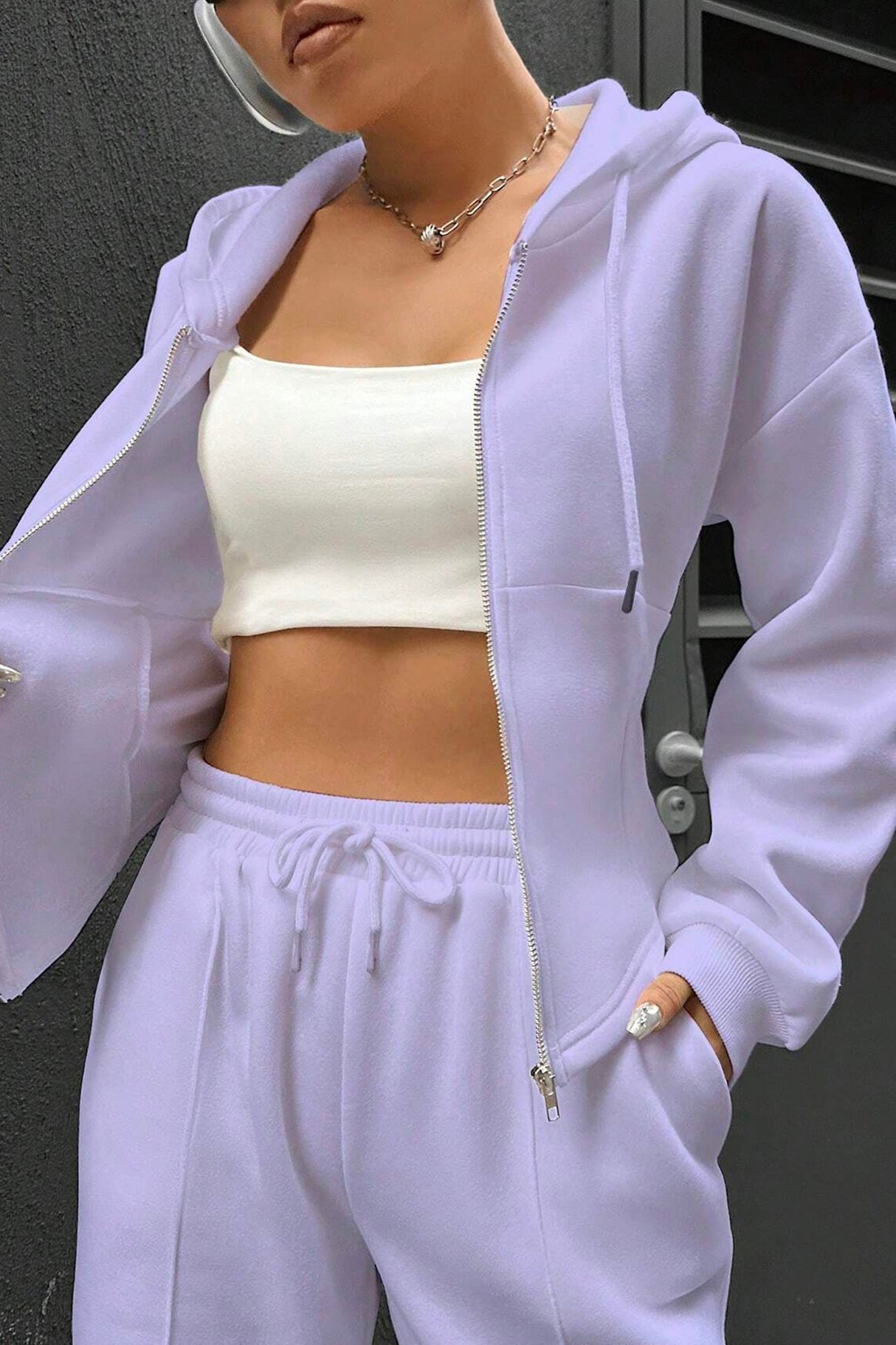 Arolora solid-slim-fit-hoodie-pants-suits