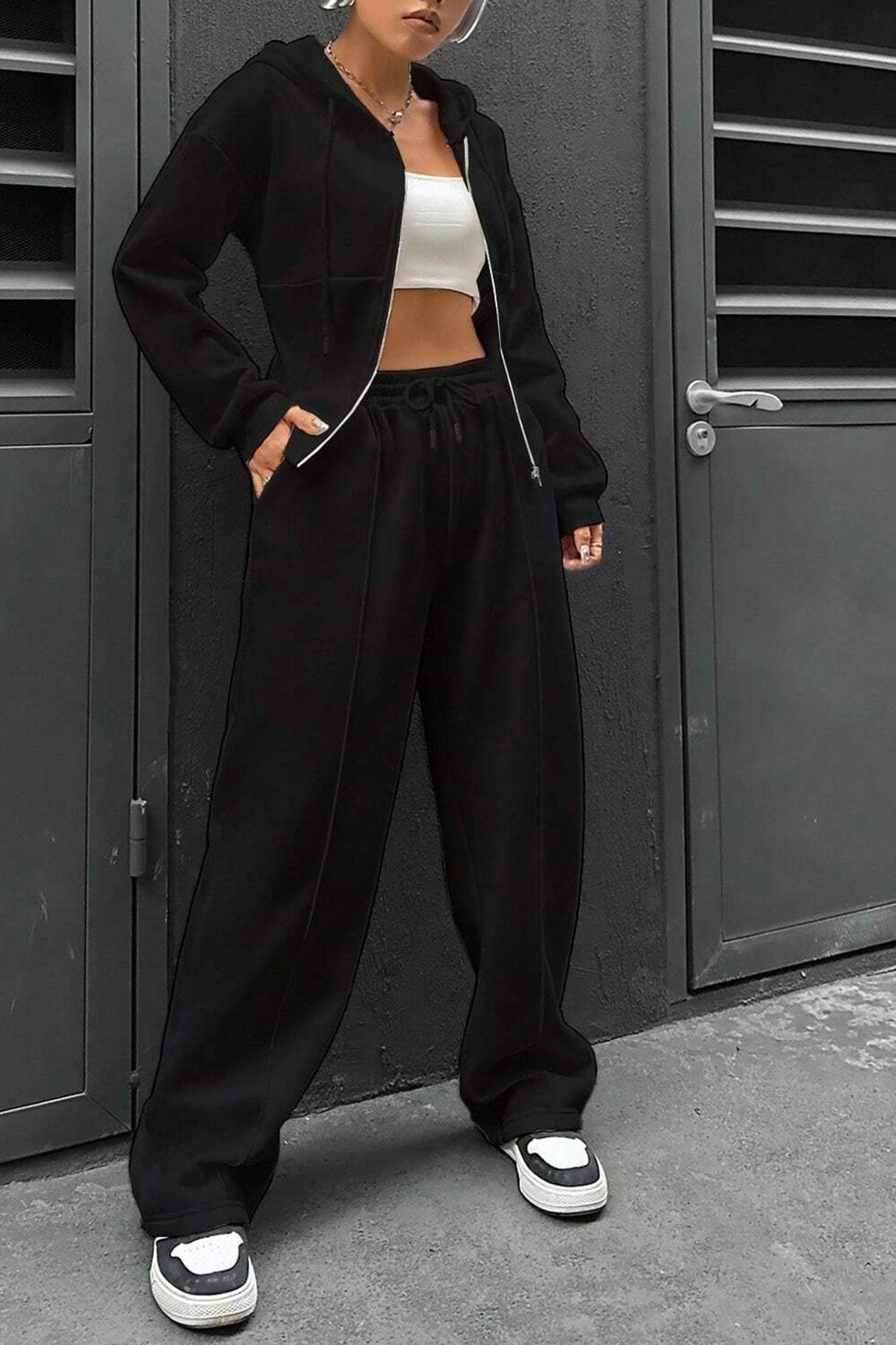 Arolora solid-slim-fit-hoodie-pants-suits